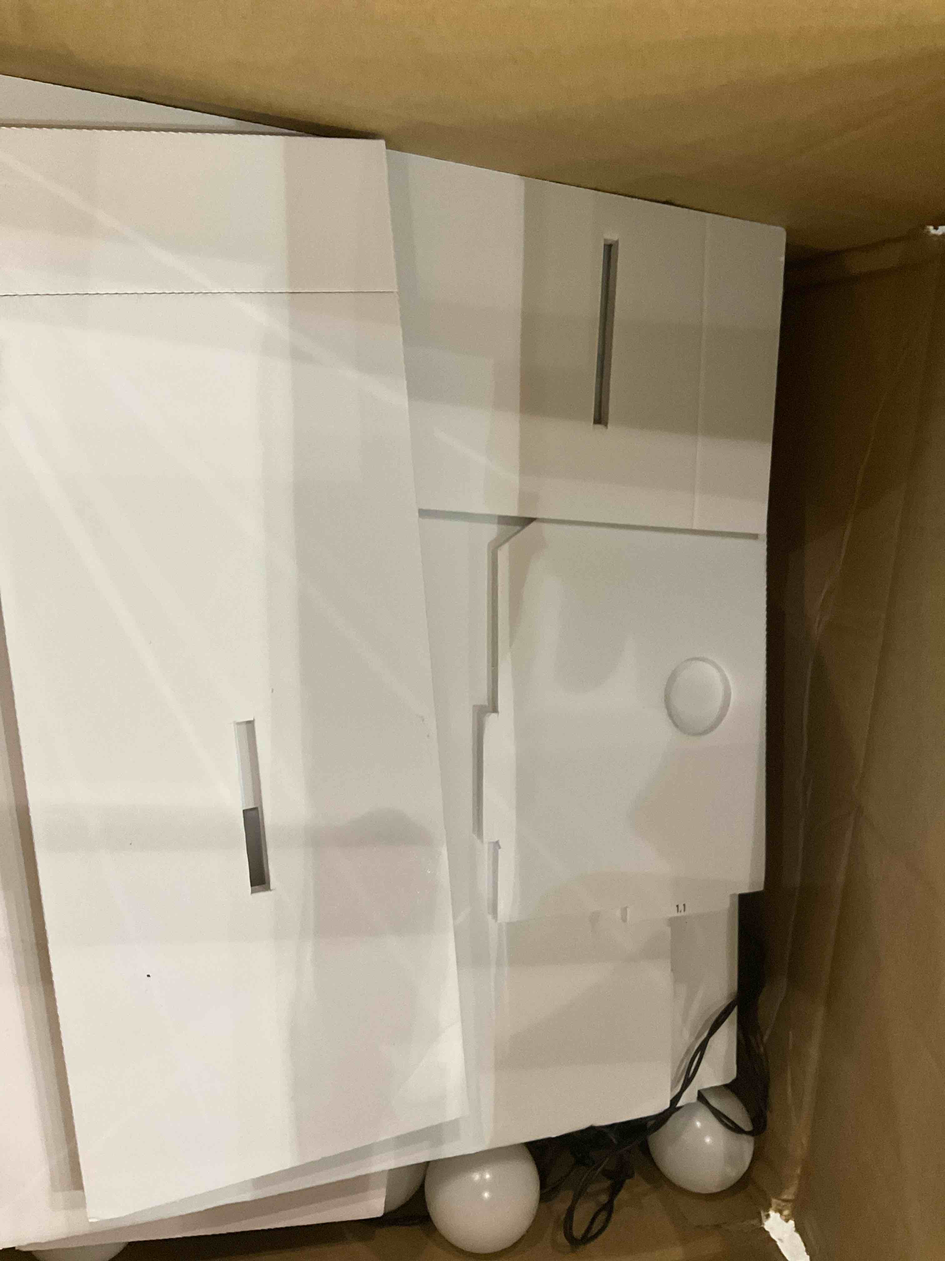 https://s3.amazonaws.com/lotting-images-prod/BargainHunt/EXS01326108_1712067293483.jpeg