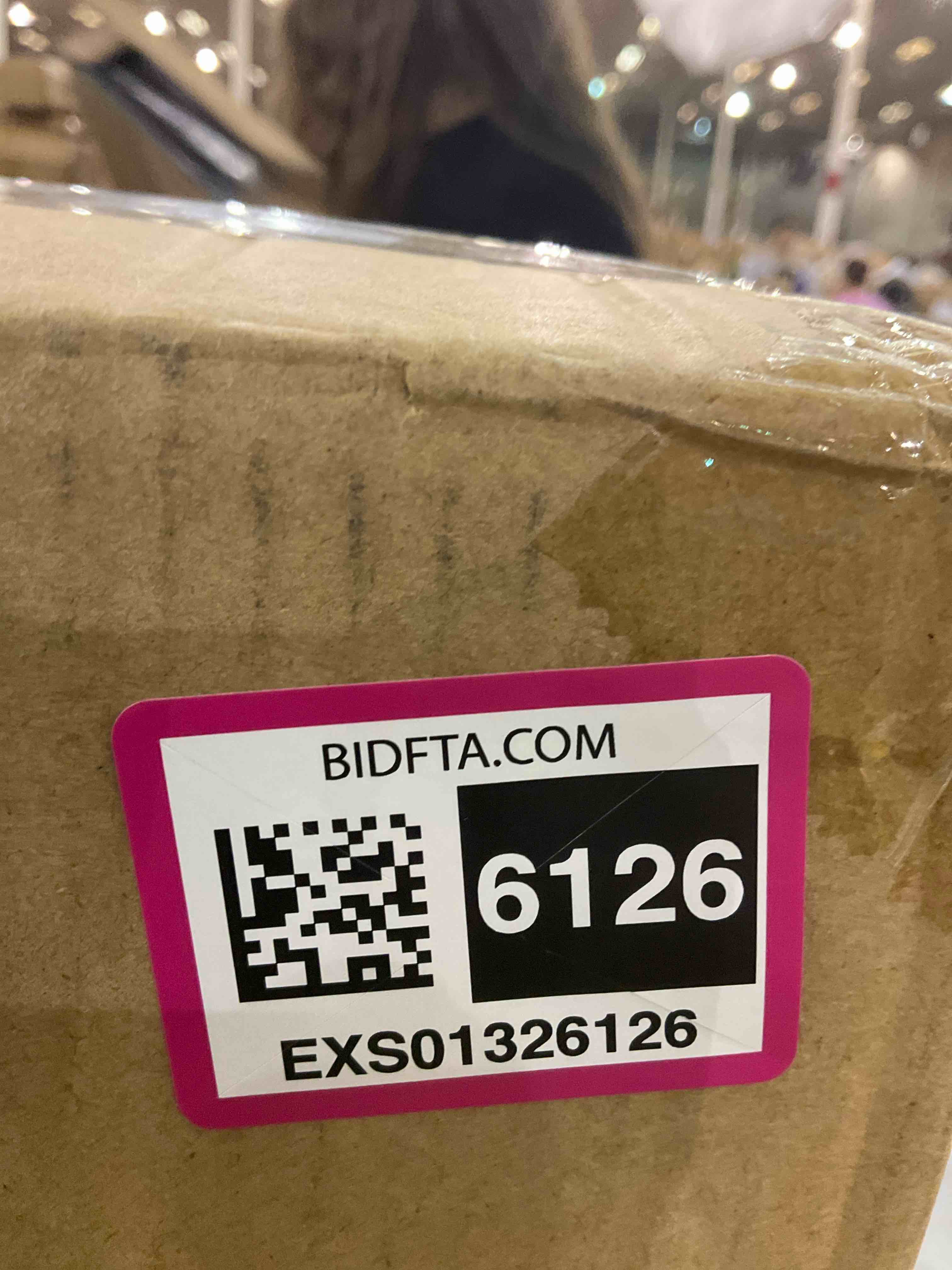 https://s3.amazonaws.com/lotting-images-prod/BargainHunt/EXS01326126_1712070814166.jpeg