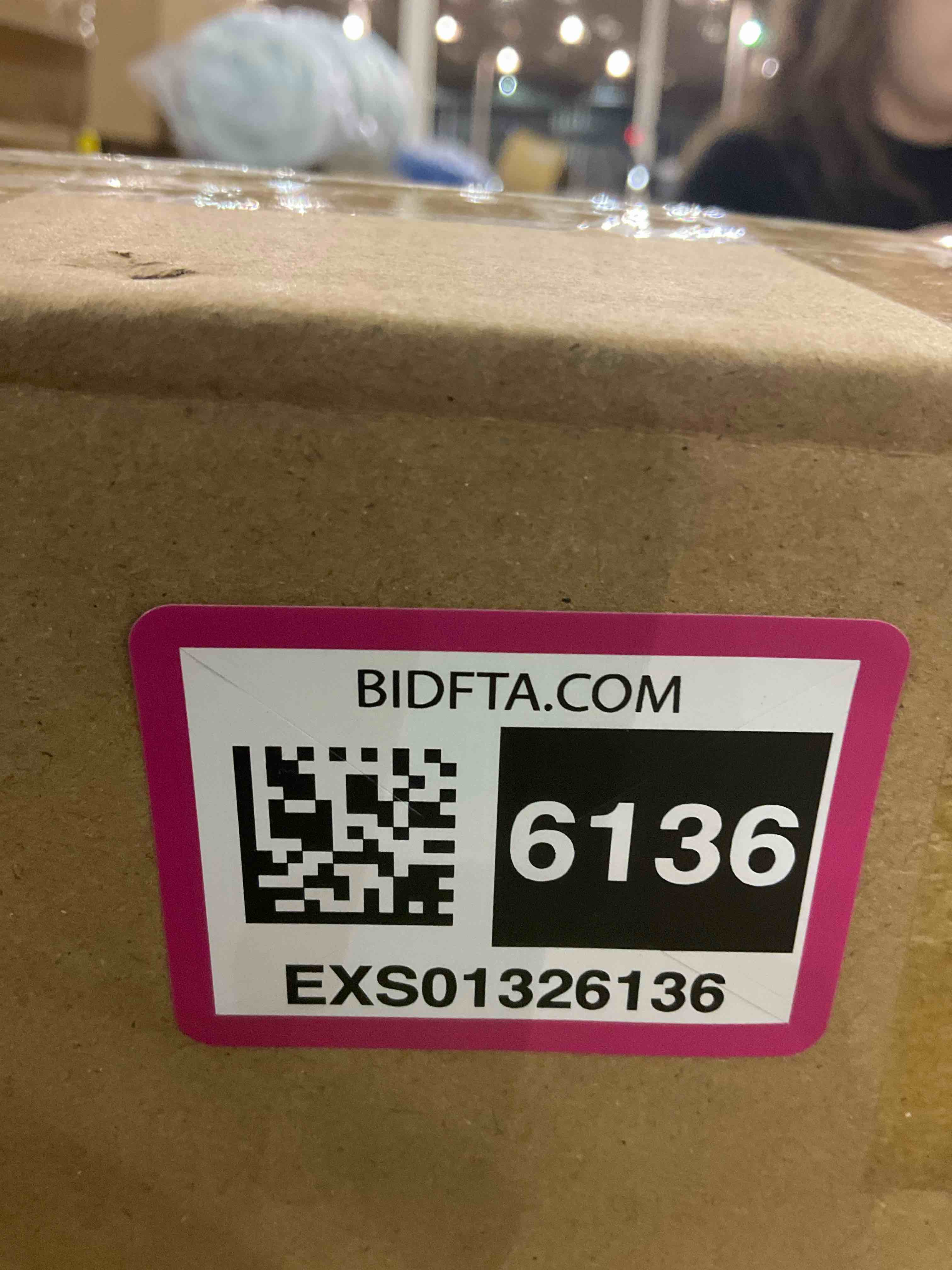 https://s3.amazonaws.com/lotting-images-prod/BargainHunt/EXS01326136_1712073125500.jpeg