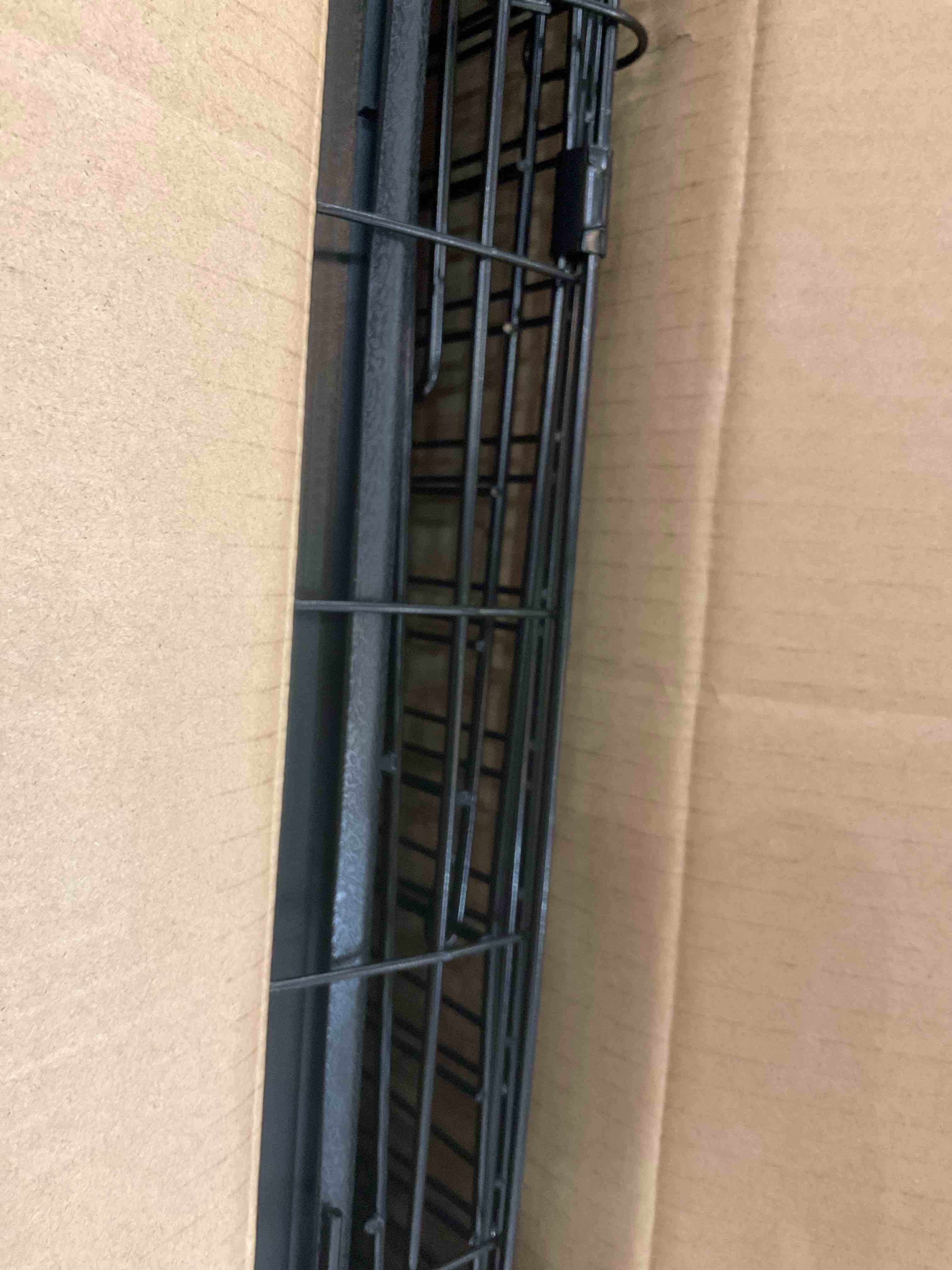 https://s3.amazonaws.com/lotting-images-prod/BargainHunt/EXS01326197_1712155979638.jpeg