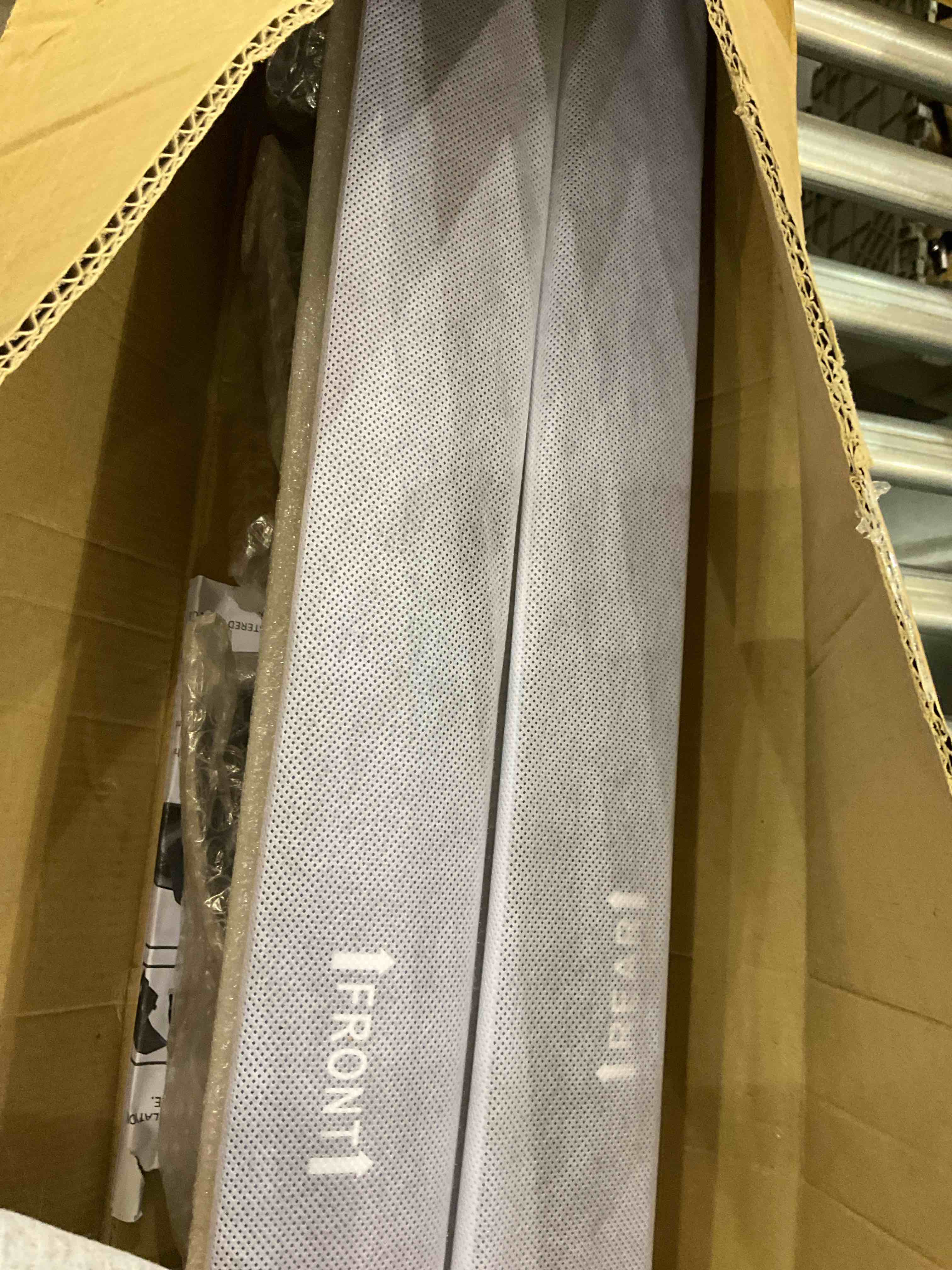 https://s3.amazonaws.com/lotting-images-prod/BargainHunt/EXS01326225_1712169980496.jpeg