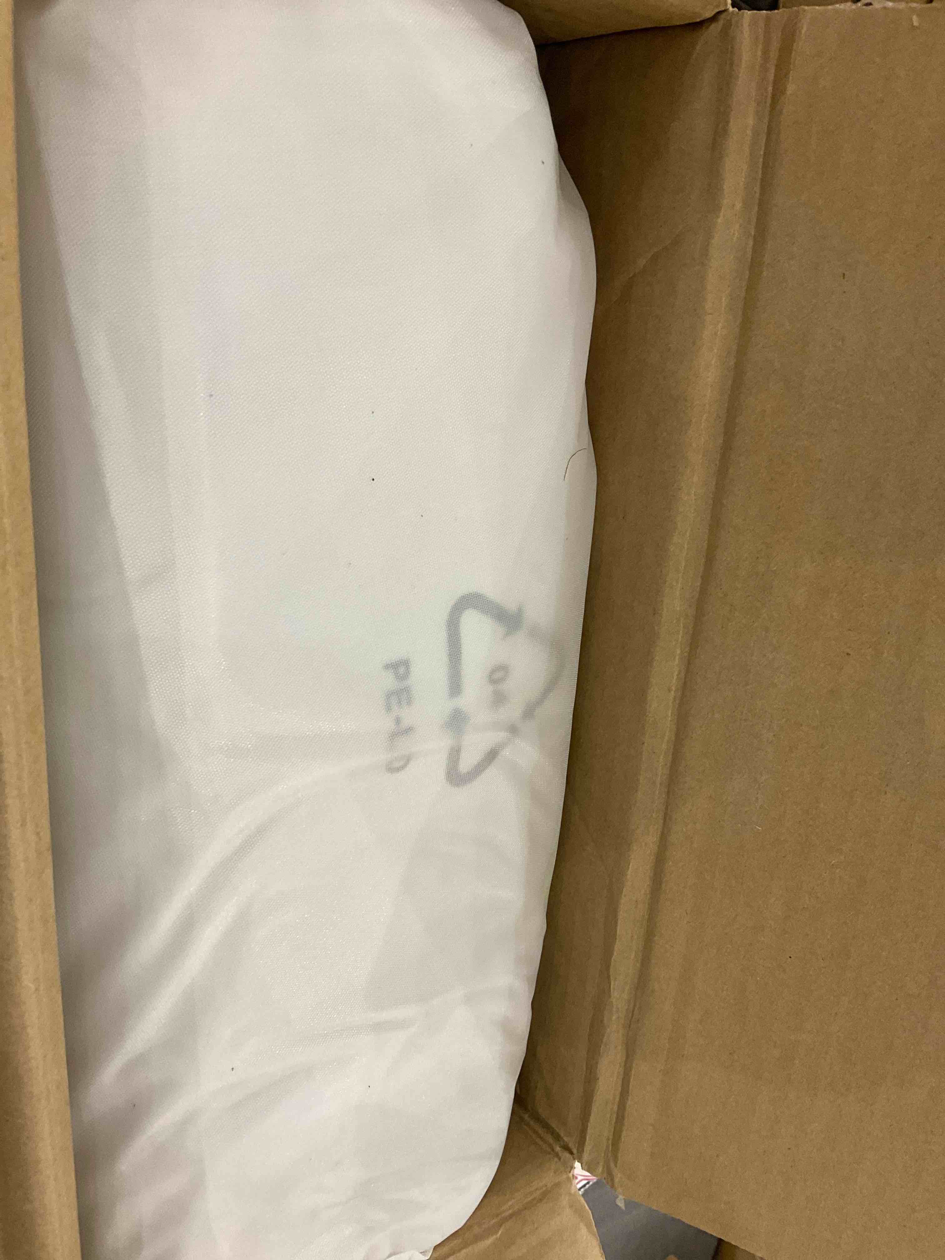 https://s3.amazonaws.com/lotting-images-prod/BargainHunt/EXS01326334_1712325157549.jpeg