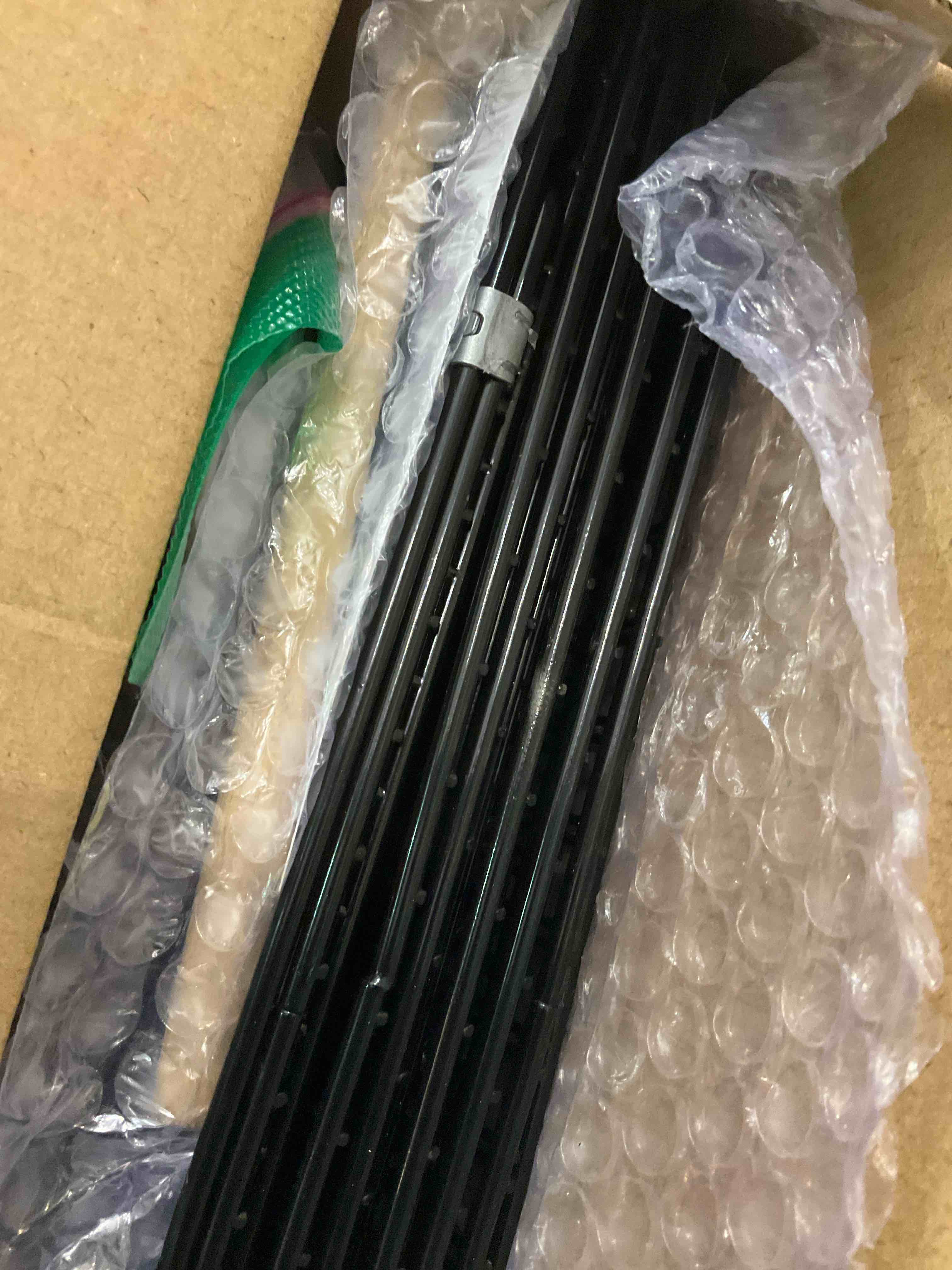 https://s3.amazonaws.com/lotting-images-prod/BargainHunt/EXS01326344_1712327965898.jpeg
