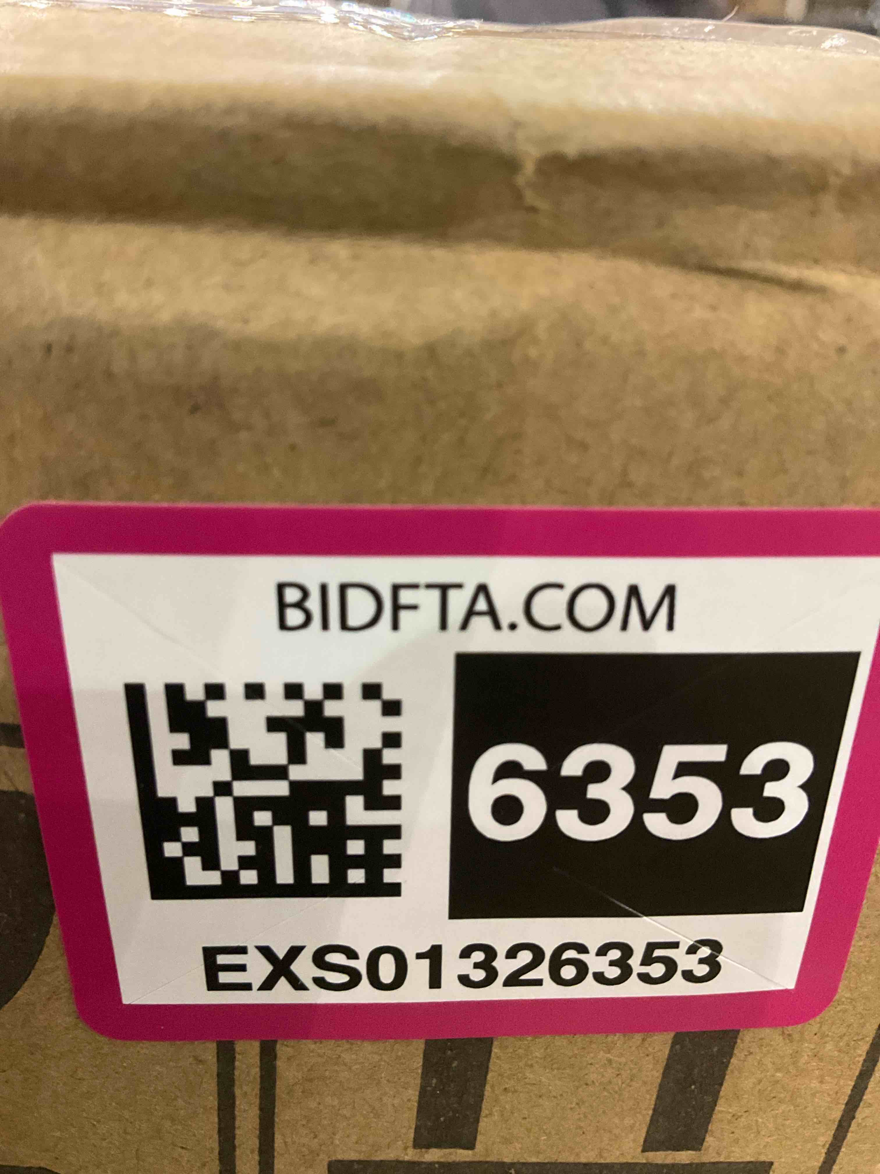 https://s3.amazonaws.com/lotting-images-prod/BargainHunt/EXS01326353_1712329855367.jpeg
