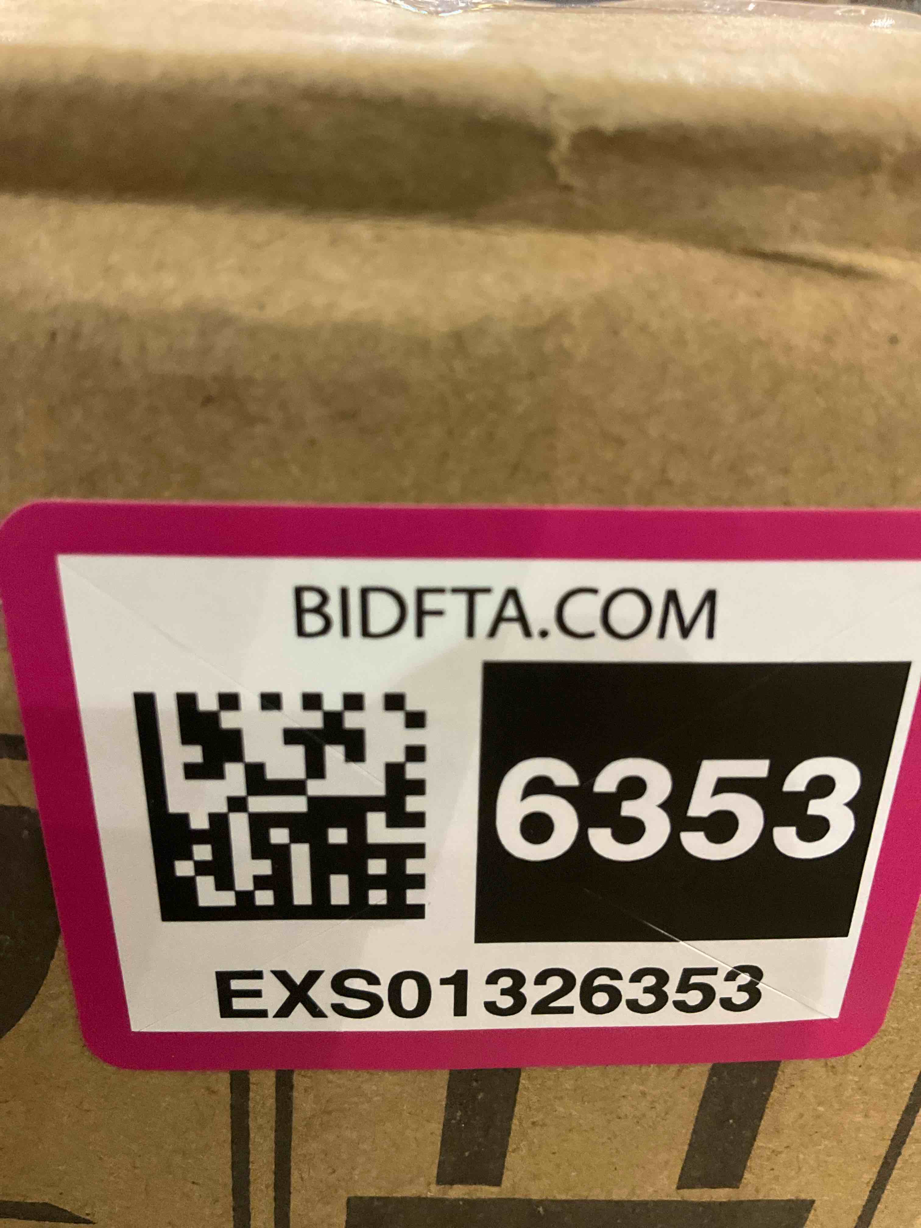 https://s3.amazonaws.com/lotting-images-prod/BargainHunt/EXS01326353_1712329856602.jpeg