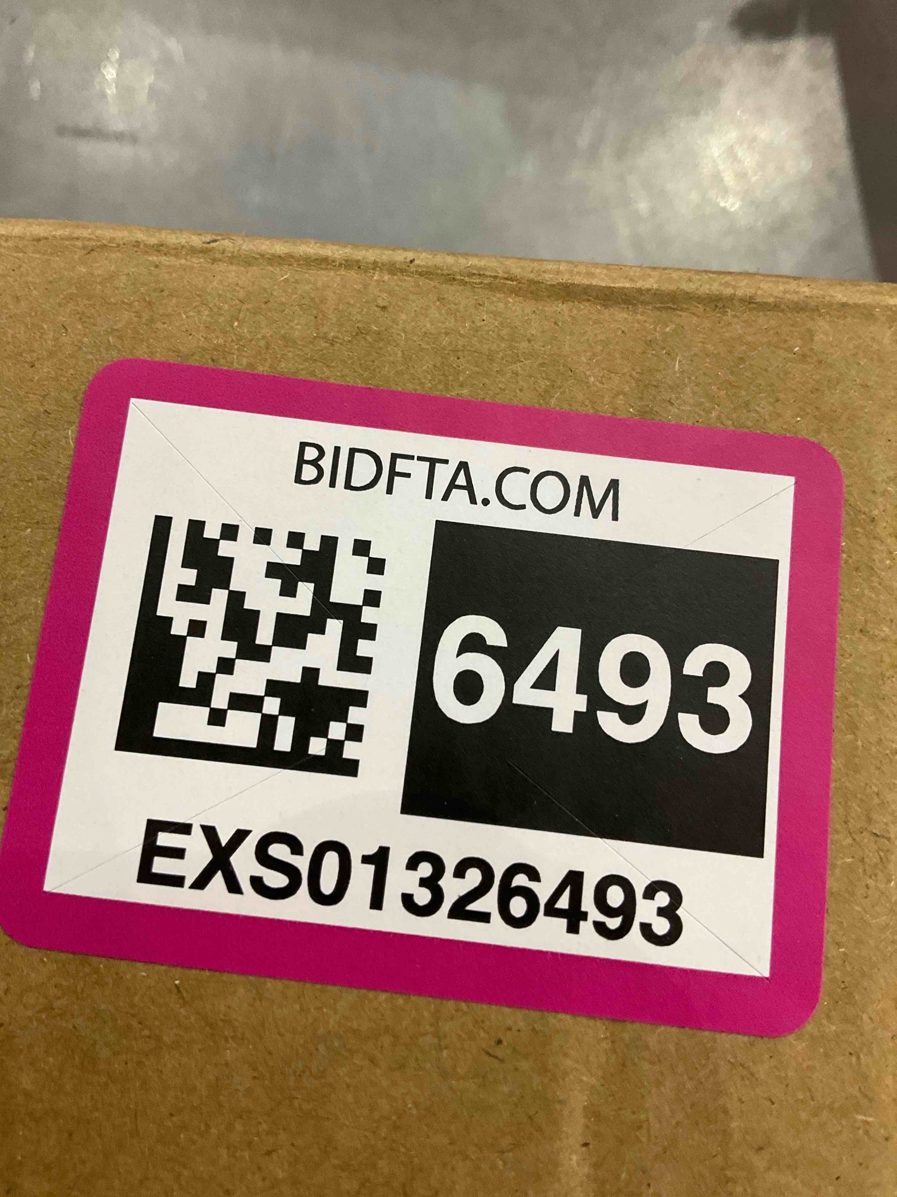 https://s3.amazonaws.com/lotting-images-prod/BargainHunt/EXS01326493_1712751604858.jpeg