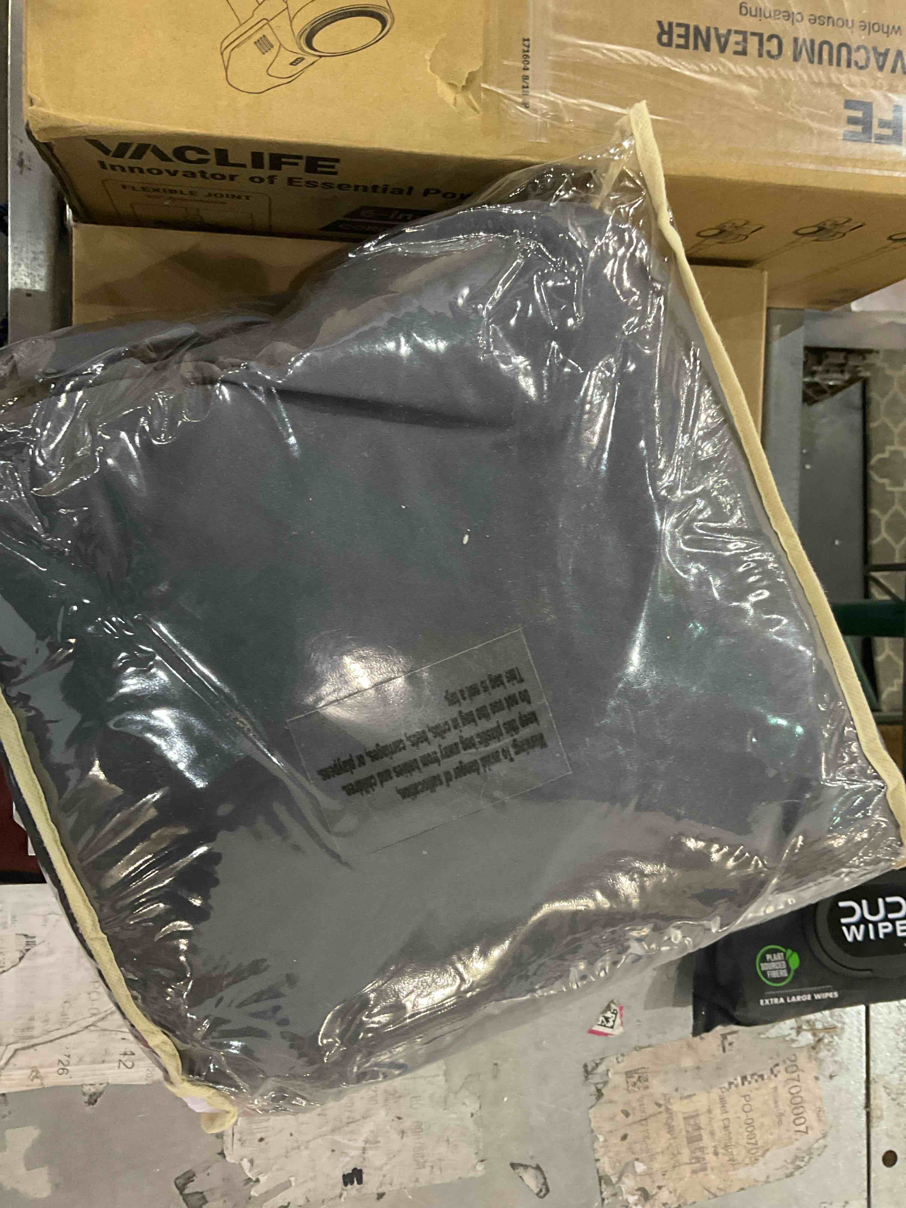 https://s3.amazonaws.com/lotting-images-prod/BargainHunt/EXS01326926_1712057288795.jpeg
