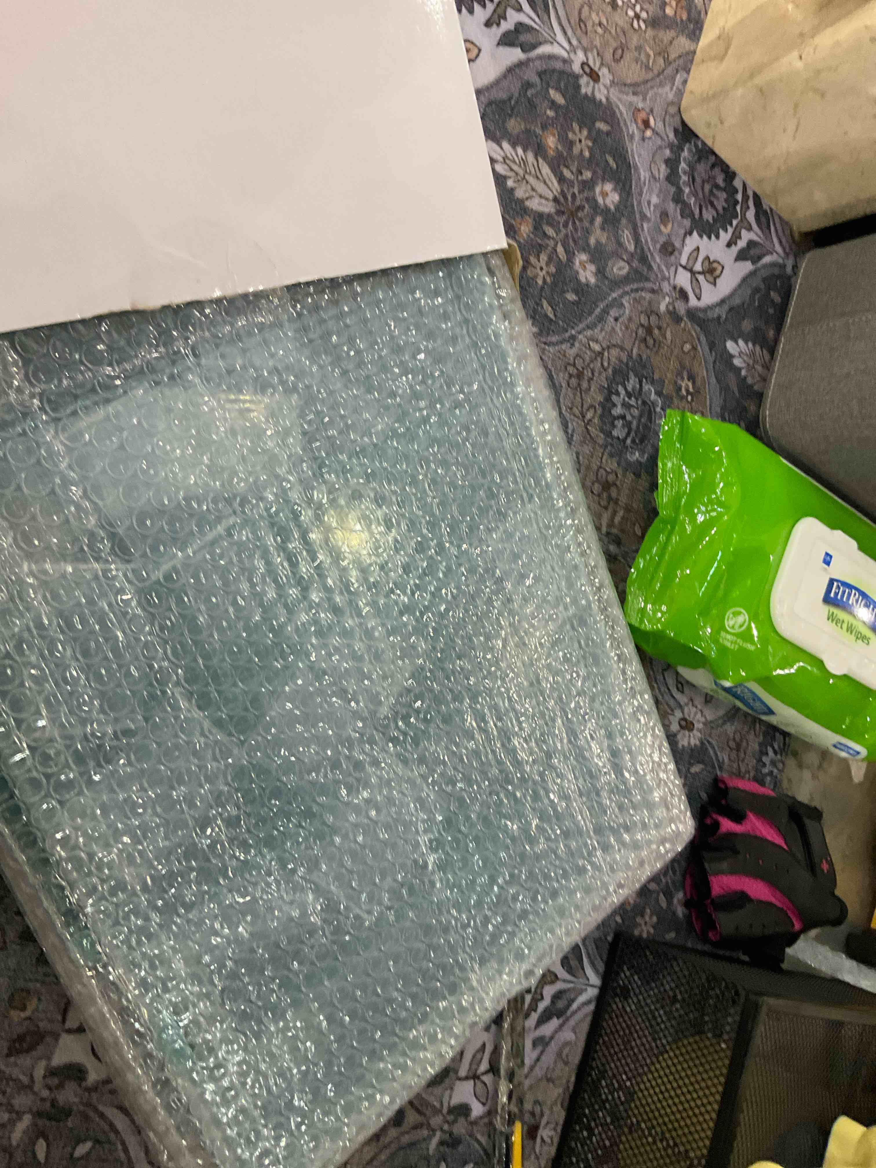https://s3.amazonaws.com/lotting-images-prod/BargainHunt/EXS01327017_1712064185929.jpeg