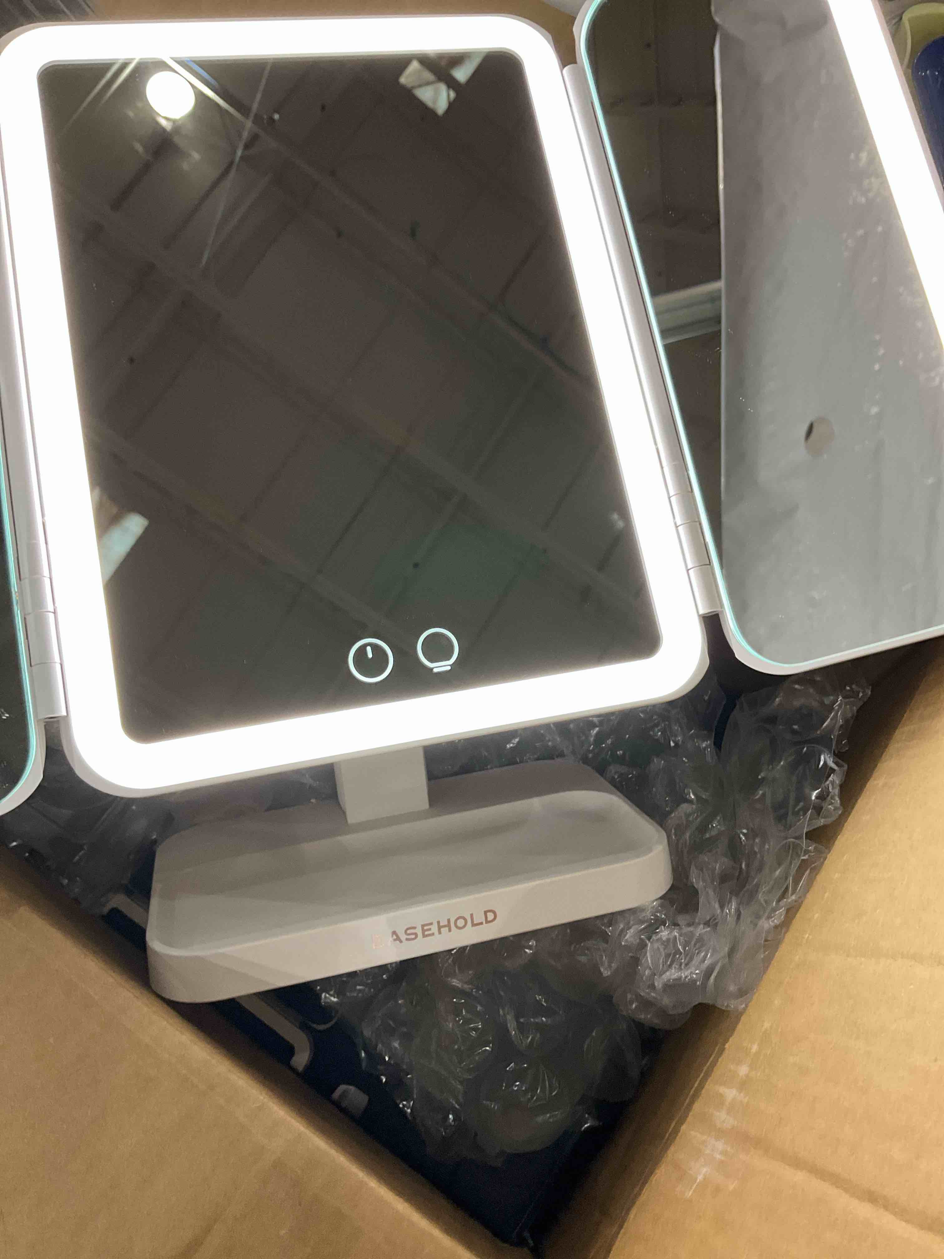 https://s3.amazonaws.com/lotting-images-prod/BargainHunt/EXS01327123_1712144762513.jpeg