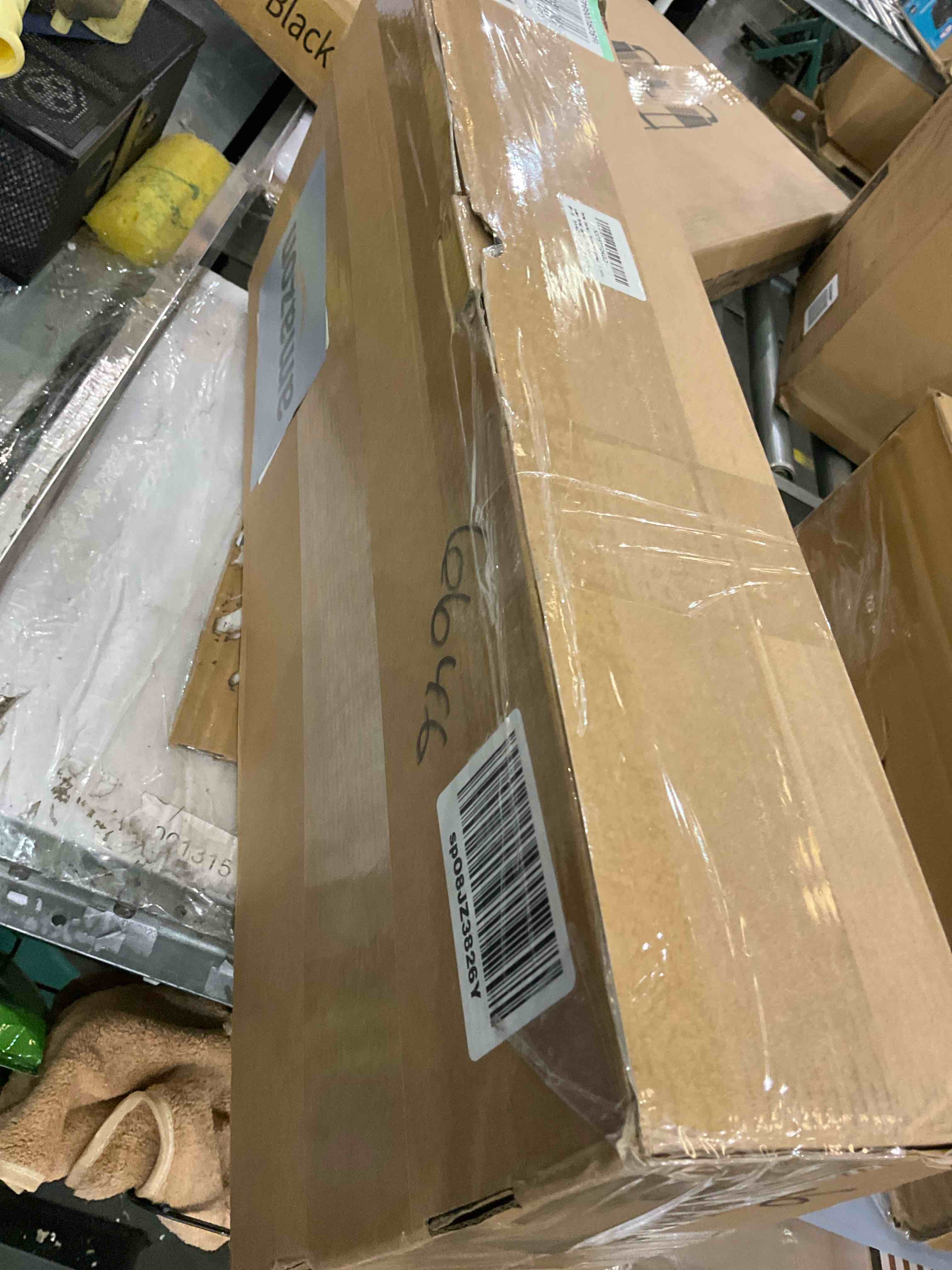 https://s3.amazonaws.com/lotting-images-prod/BargainHunt/EXS01327211_1712158411946.jpeg