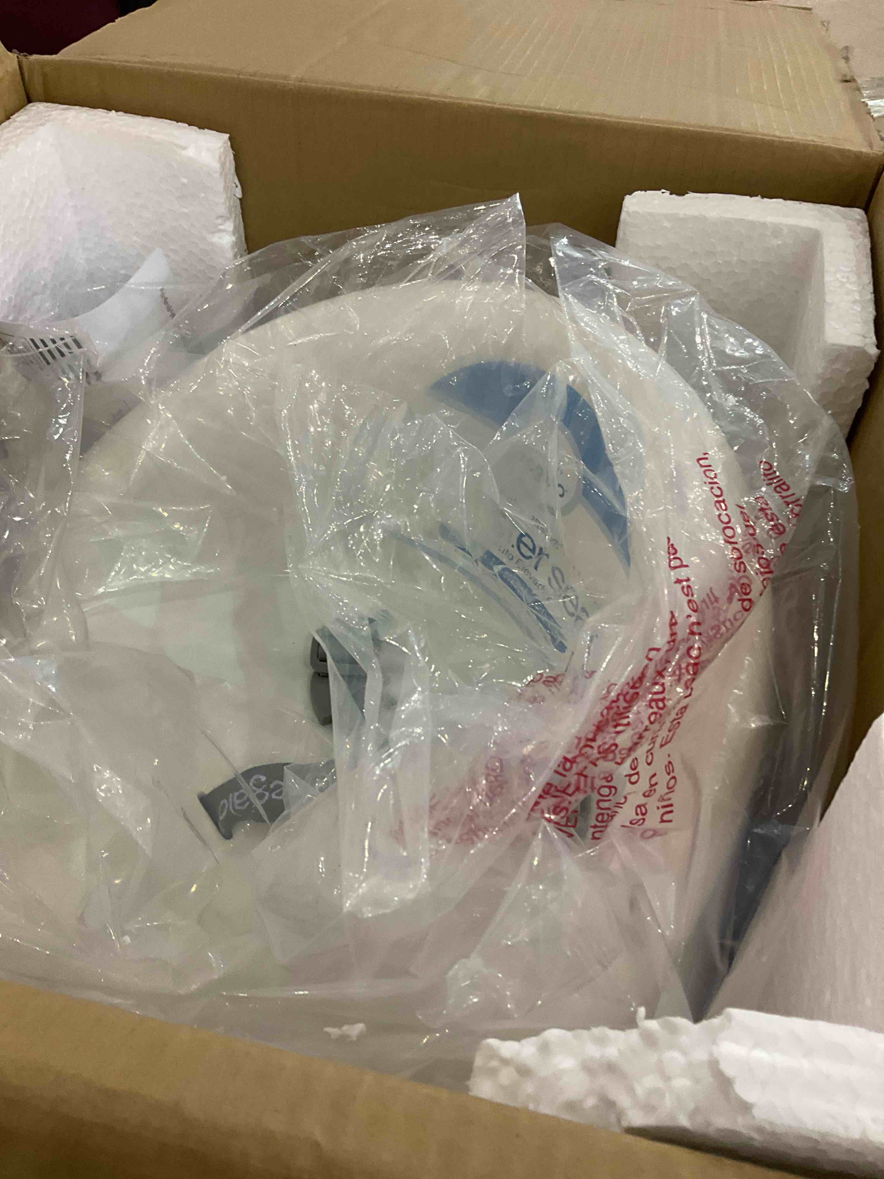 https://s3.amazonaws.com/lotting-images-prod/BargainHunt/EXS01327238_1712170070341.jpeg