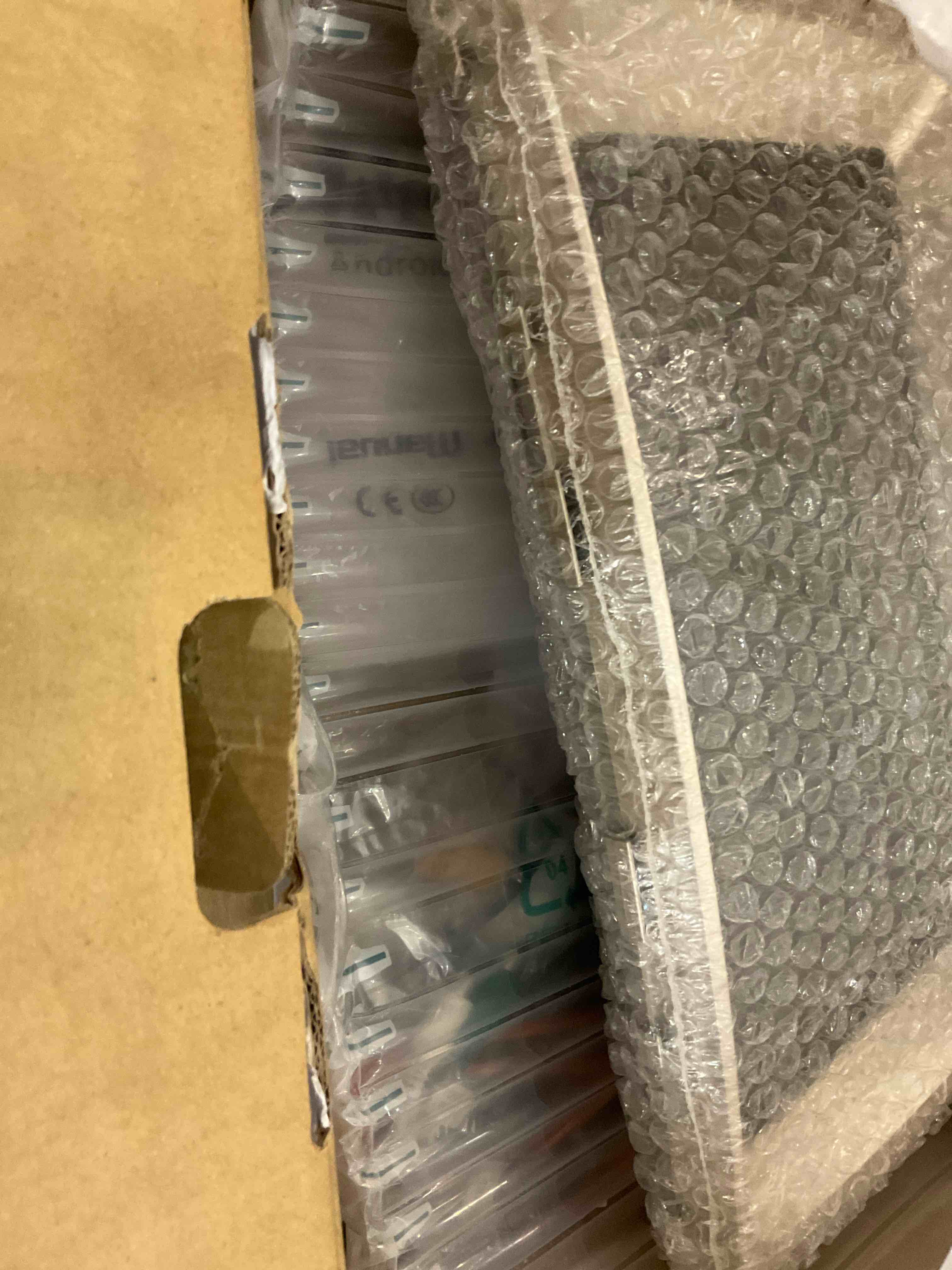 https://s3.amazonaws.com/lotting-images-prod/BargainHunt/EXS01327345_1712245767221.jpeg