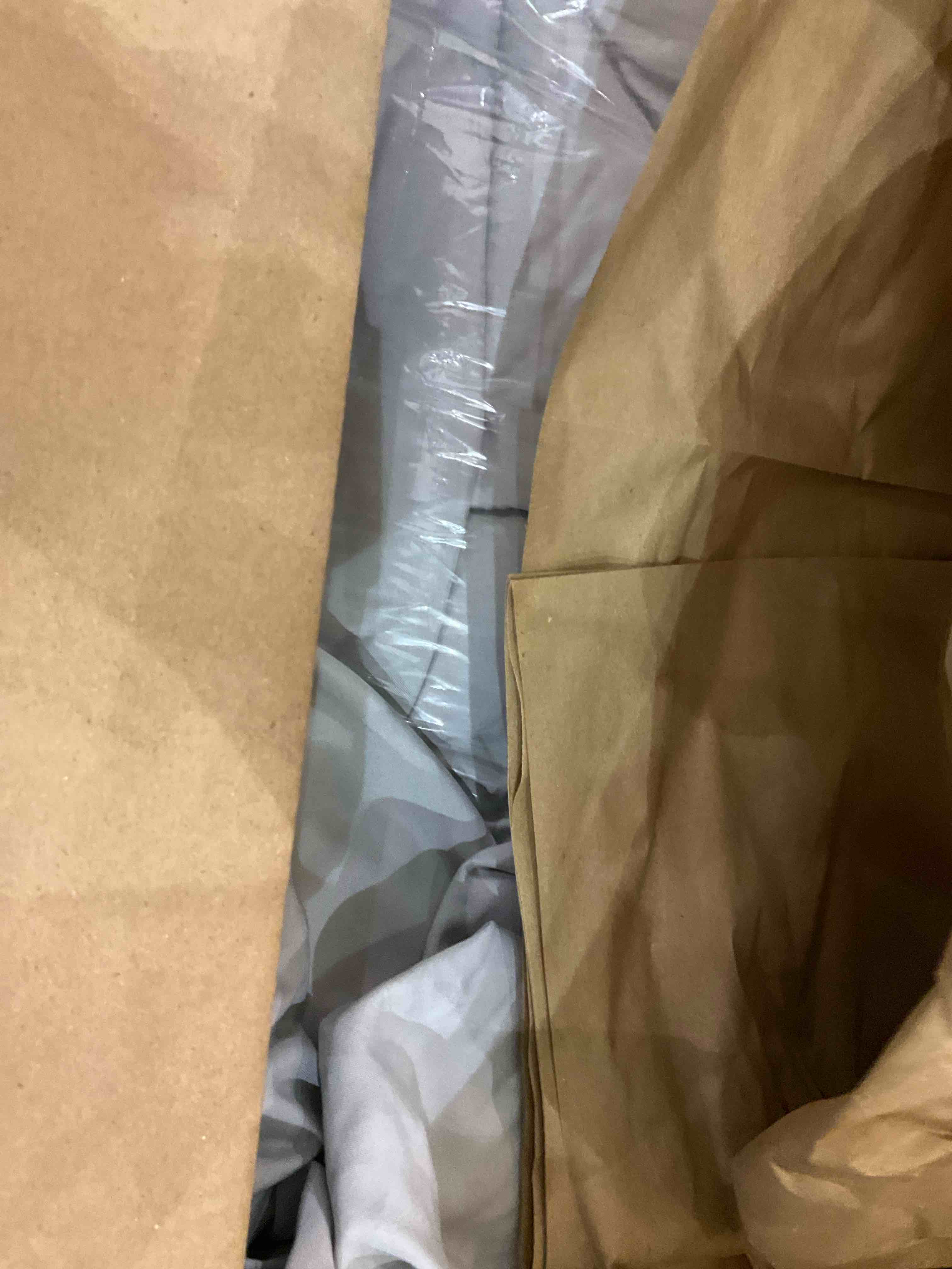 https://s3.amazonaws.com/lotting-images-prod/BargainHunt/EXS01327380_1712251692459.jpeg