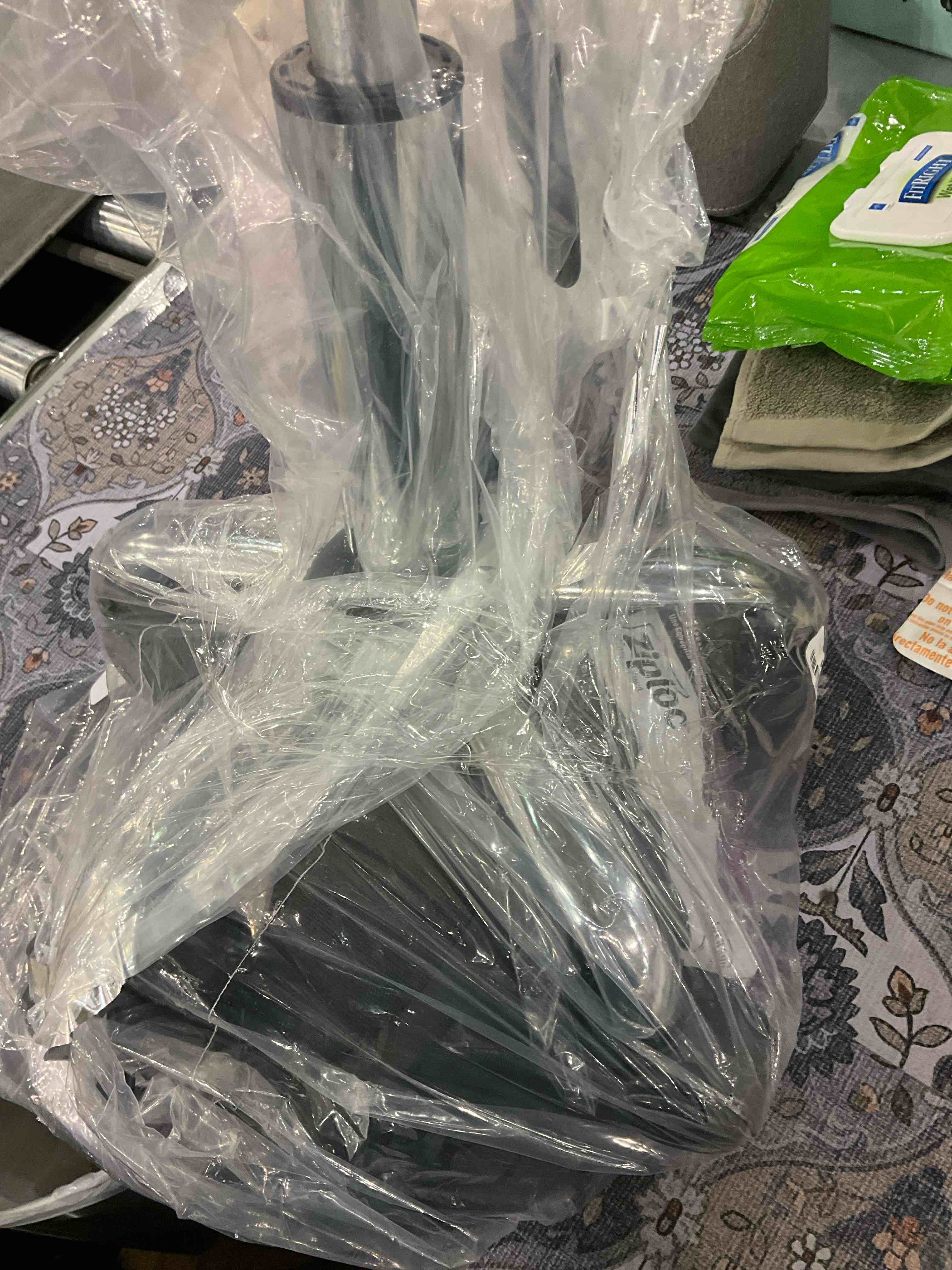 https://s3.amazonaws.com/lotting-images-prod/BargainHunt/EXS01327418_1712316710917.jpeg