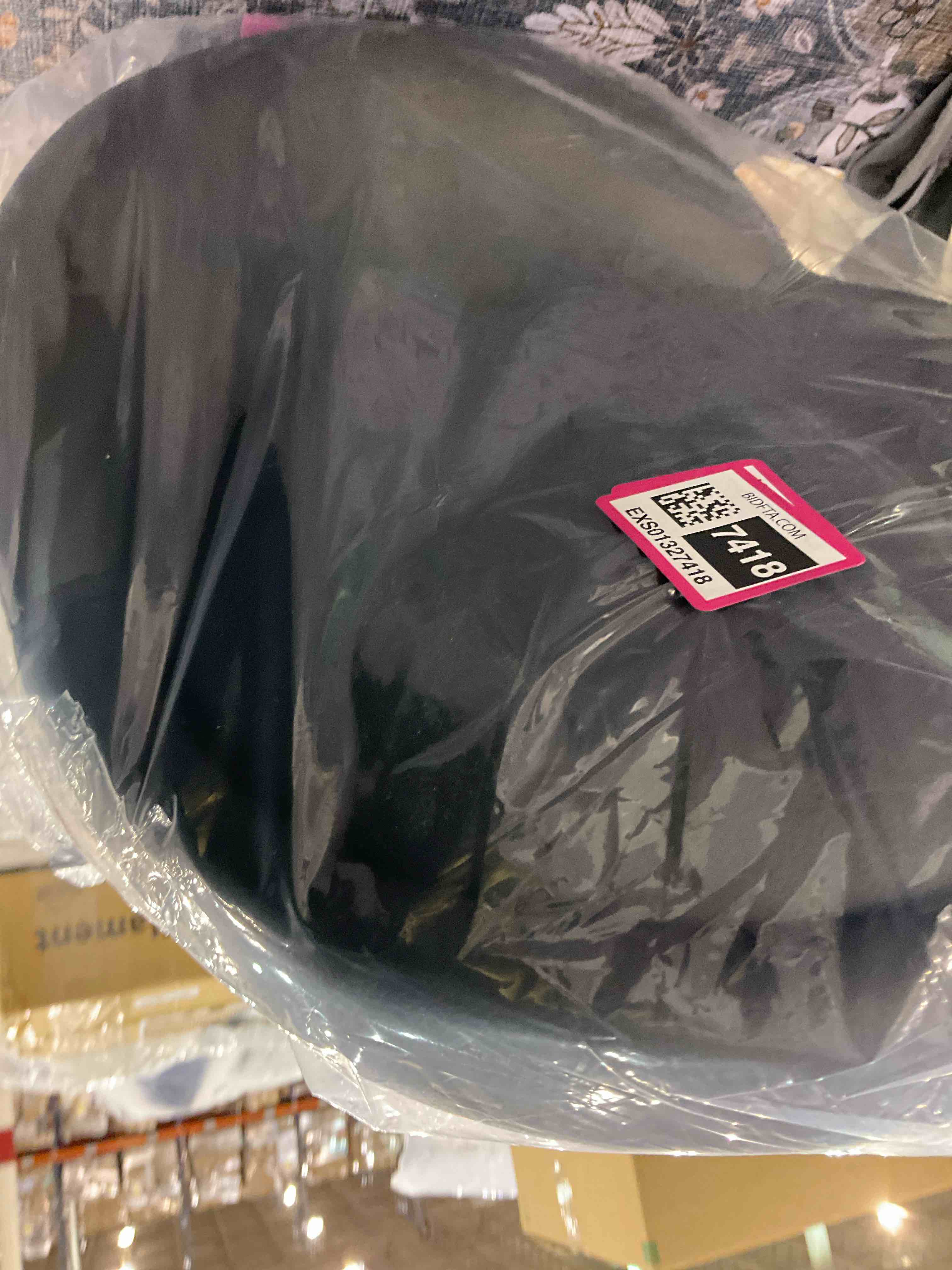 https://s3.amazonaws.com/lotting-images-prod/BargainHunt/EXS01327418_1712316723789.jpeg