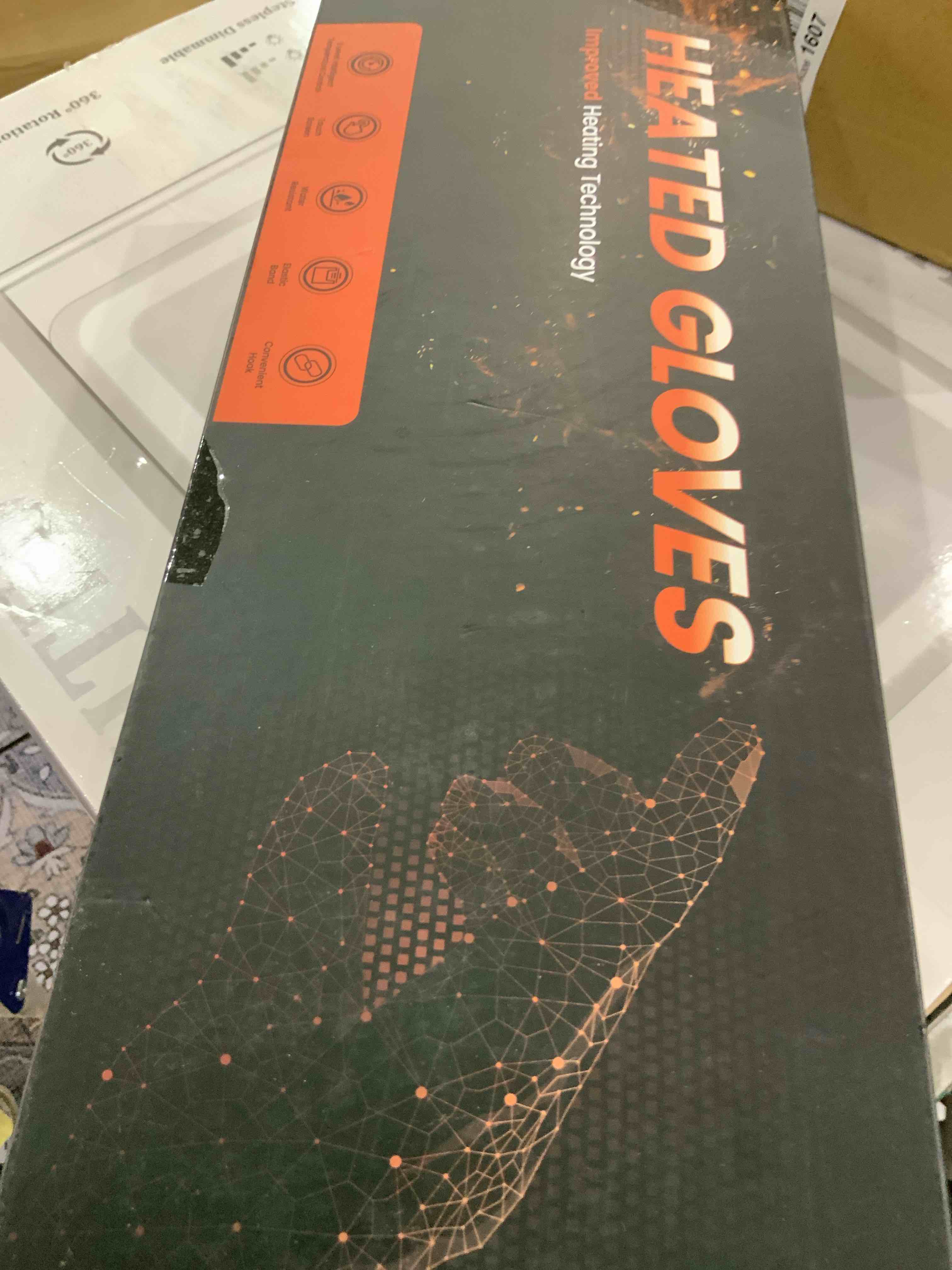 https://s3.amazonaws.com/lotting-images-prod/BargainHunt/EXS01327536_1711715867415.jpeg