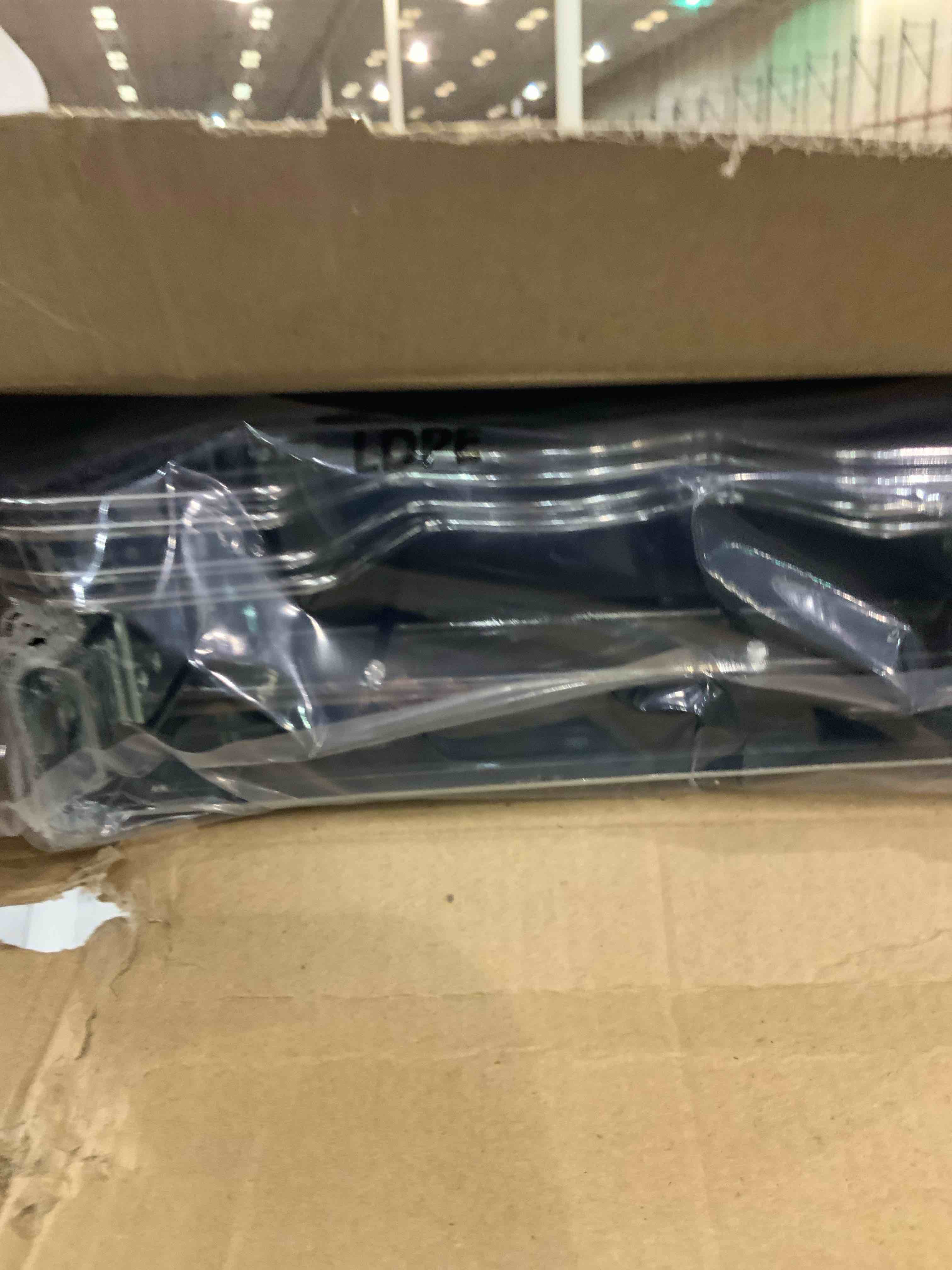 https://s3.amazonaws.com/lotting-images-prod/BargainHunt/EXS01327932_1712064217697.jpeg