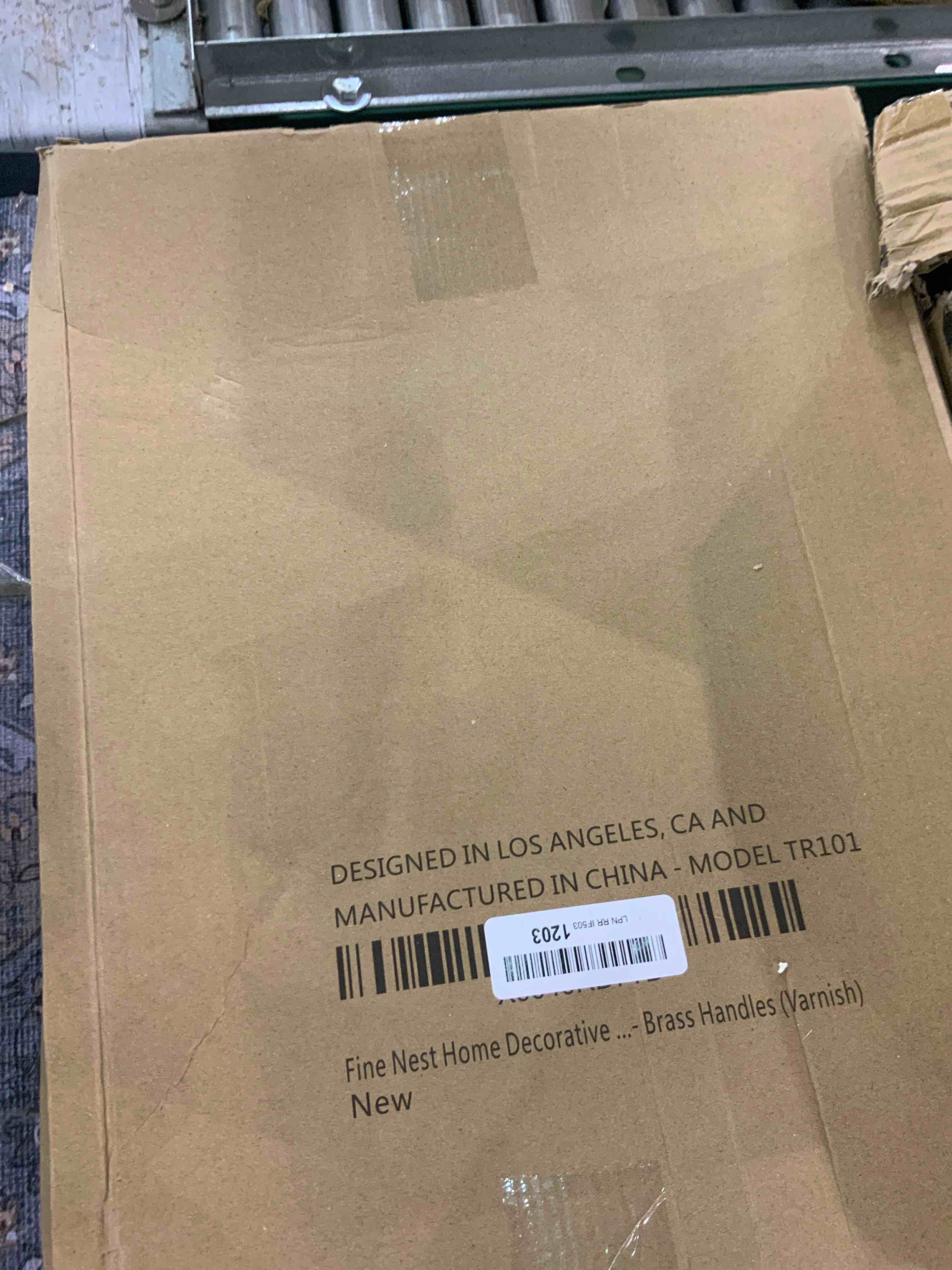 https://s3.amazonaws.com/lotting-images-prod/BargainHunt/EXS01328050_1712077437878.jpeg
