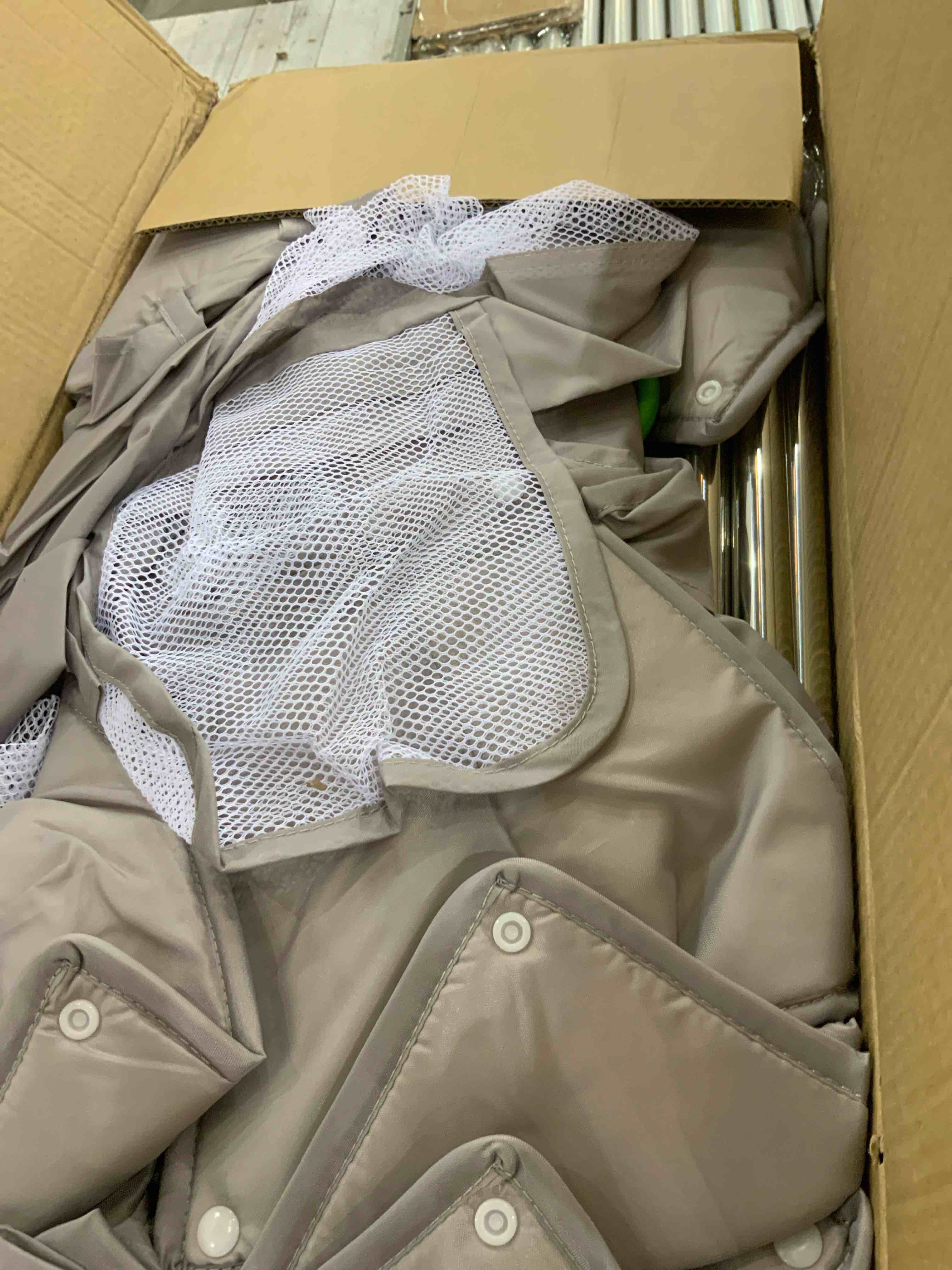 https://s3.amazonaws.com/lotting-images-prod/BargainHunt/EXS01328295_1712239864302.jpeg