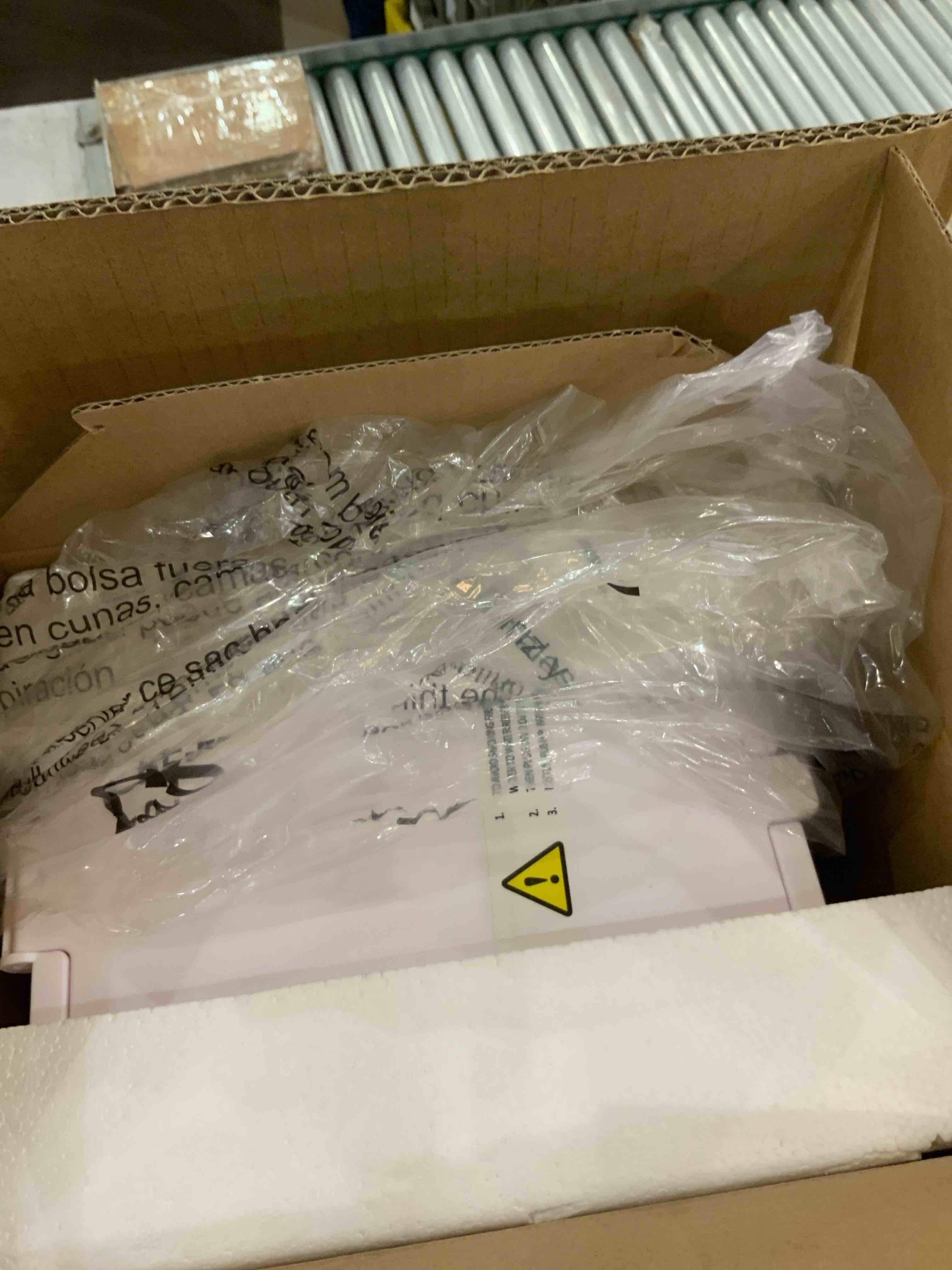 https://s3.amazonaws.com/lotting-images-prod/BargainHunt/EXS01328300_1712240524268.jpeg
