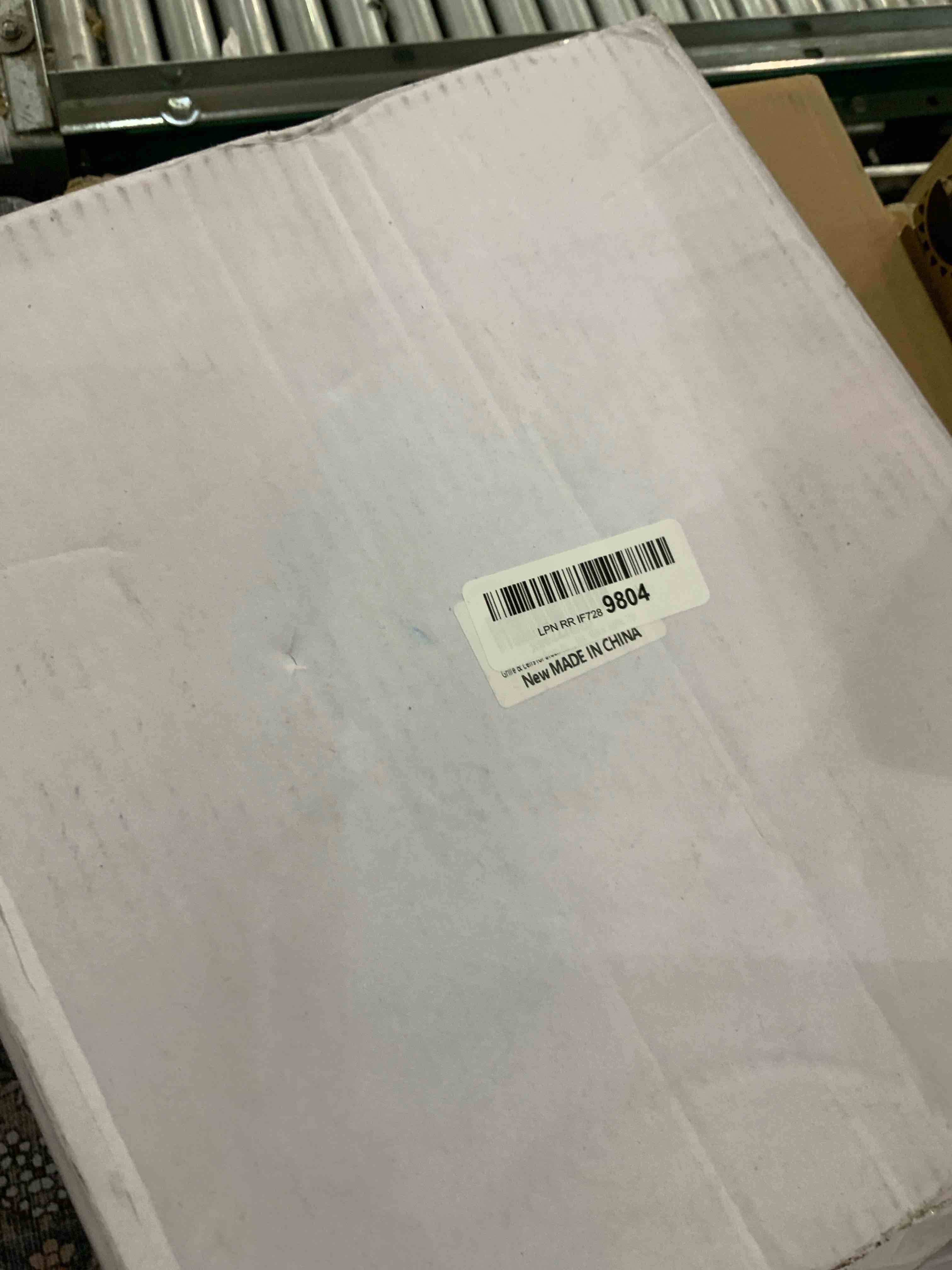 https://s3.amazonaws.com/lotting-images-prod/BargainHunt/EXS01328487_1712326333192.jpeg