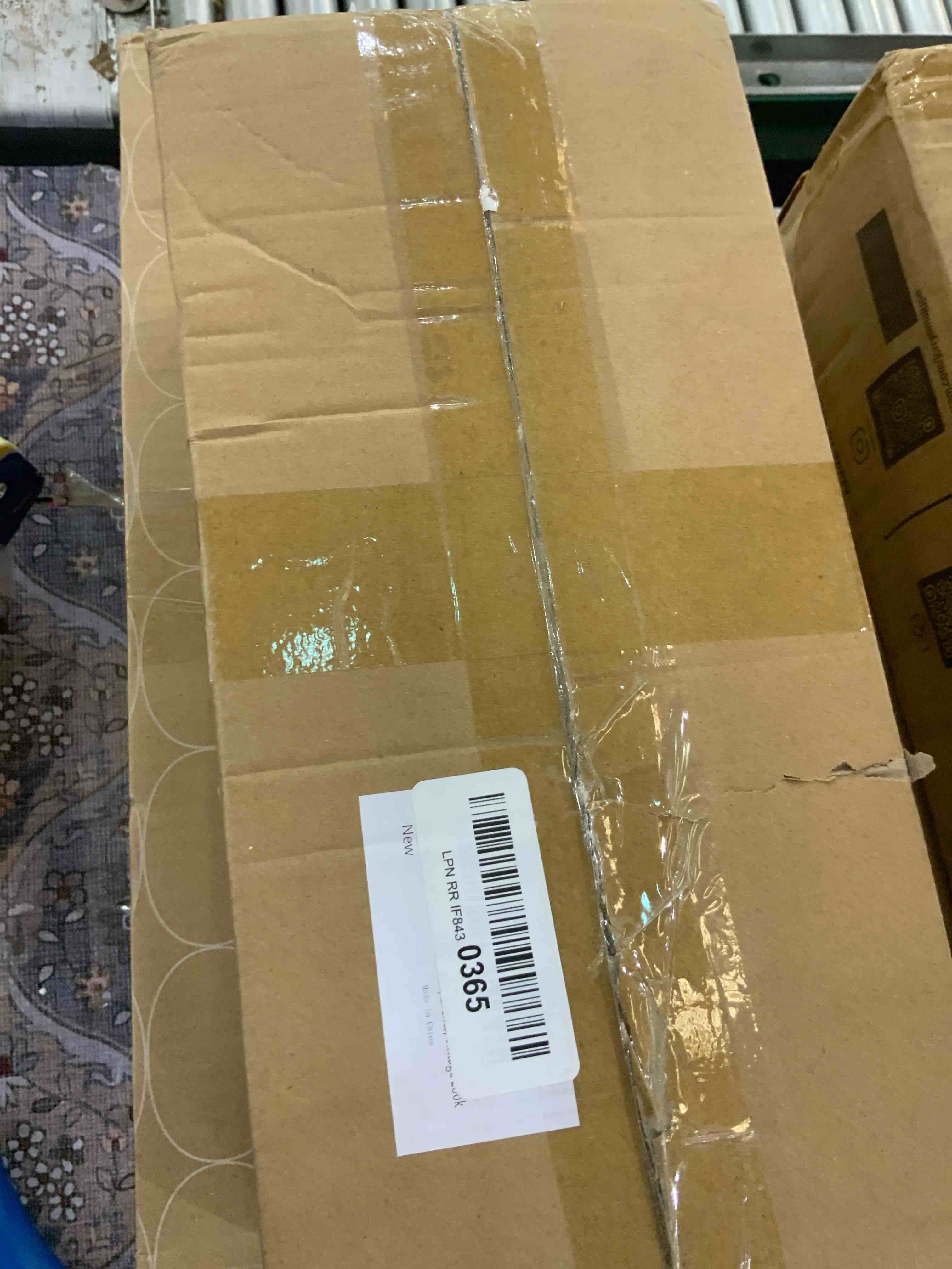 https://s3.amazonaws.com/lotting-images-prod/BargainHunt/EXS01328492_1712326676674.jpeg
