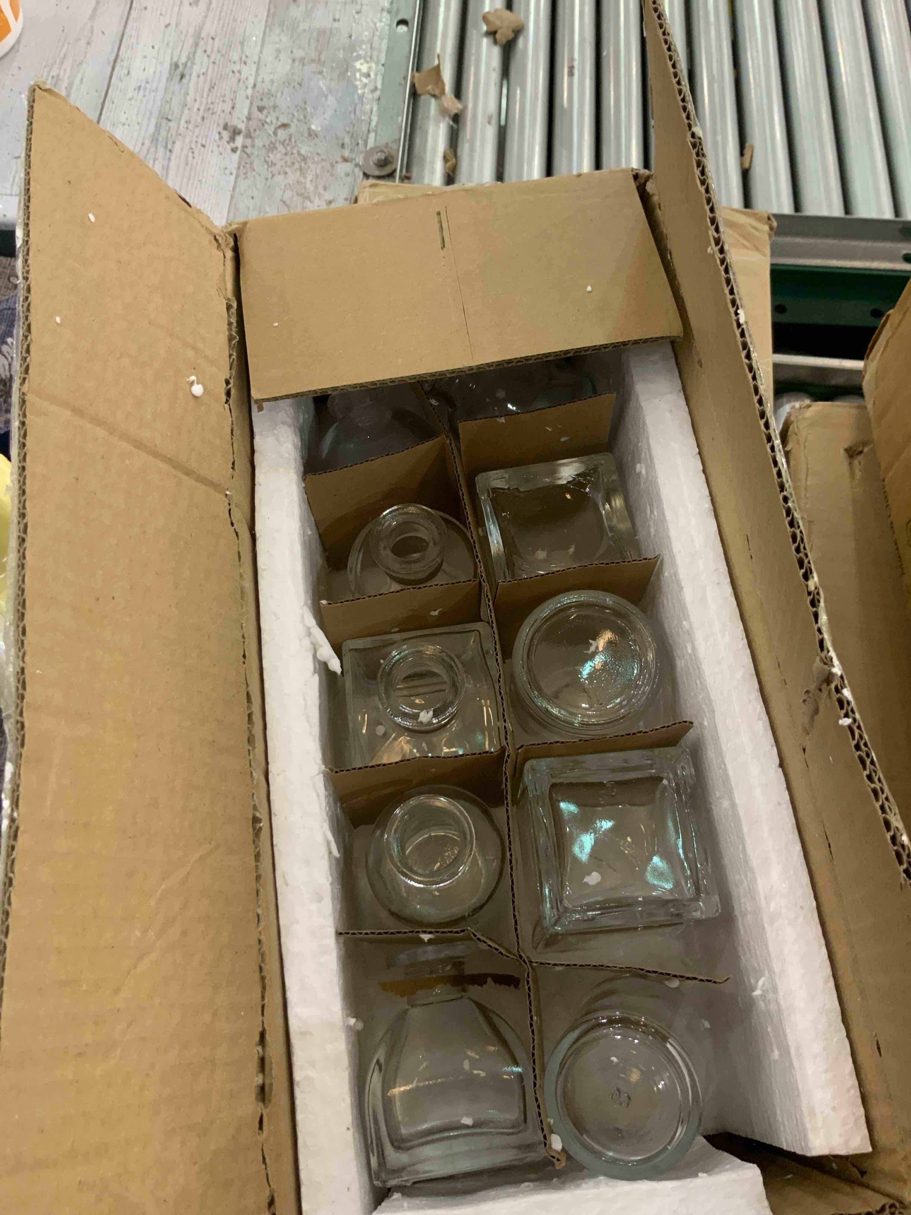 https://s3.amazonaws.com/lotting-images-prod/BargainHunt/EXS01328492_1712326690975.jpeg