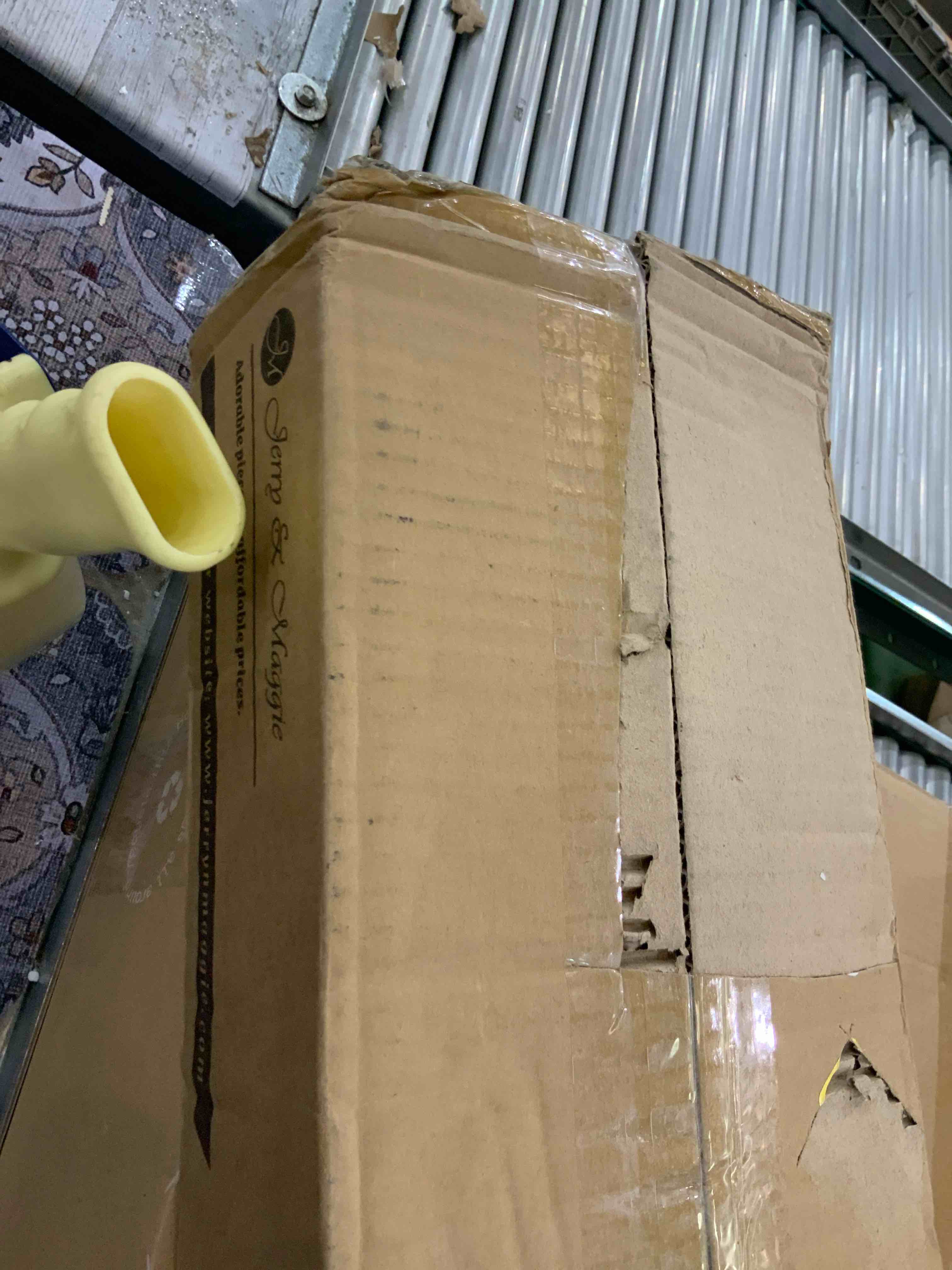 https://s3.amazonaws.com/lotting-images-prod/BargainHunt/EXS01328493_1712326791725.jpeg