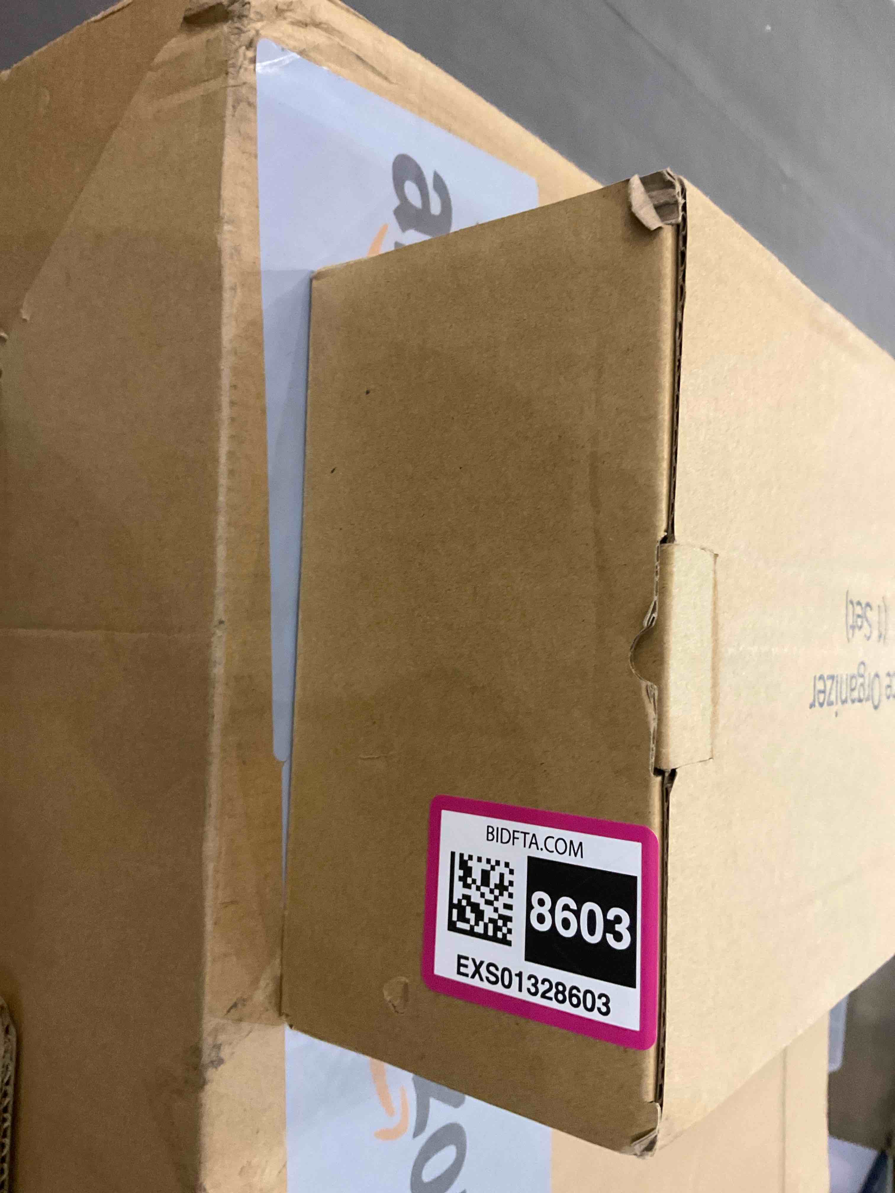 https://s3.amazonaws.com/lotting-images-prod/BargainHunt/EXS01328603_1711628253965.jpeg