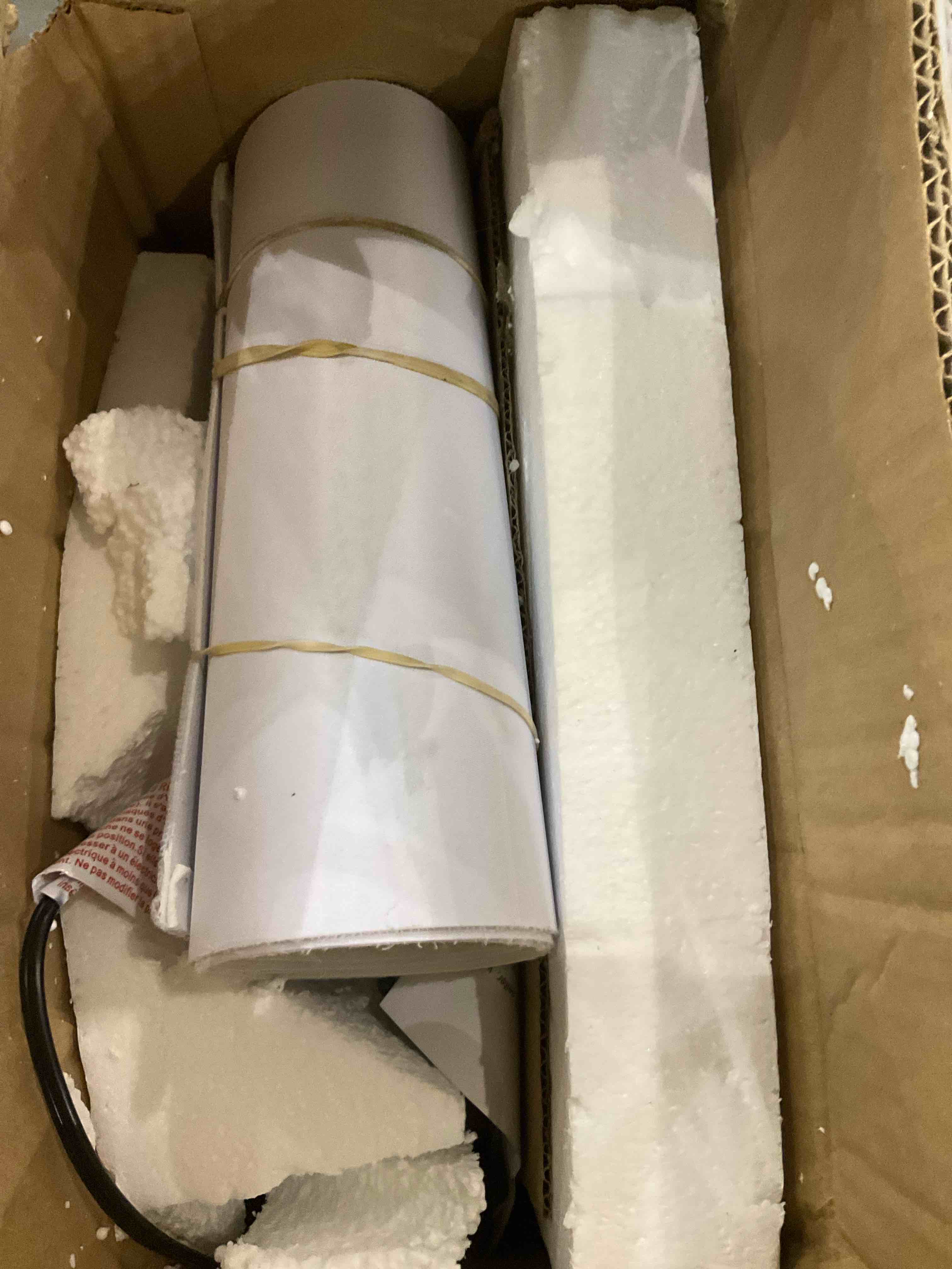 https://s3.amazonaws.com/lotting-images-prod/BargainHunt/EXS01328605_1711628475983.jpeg