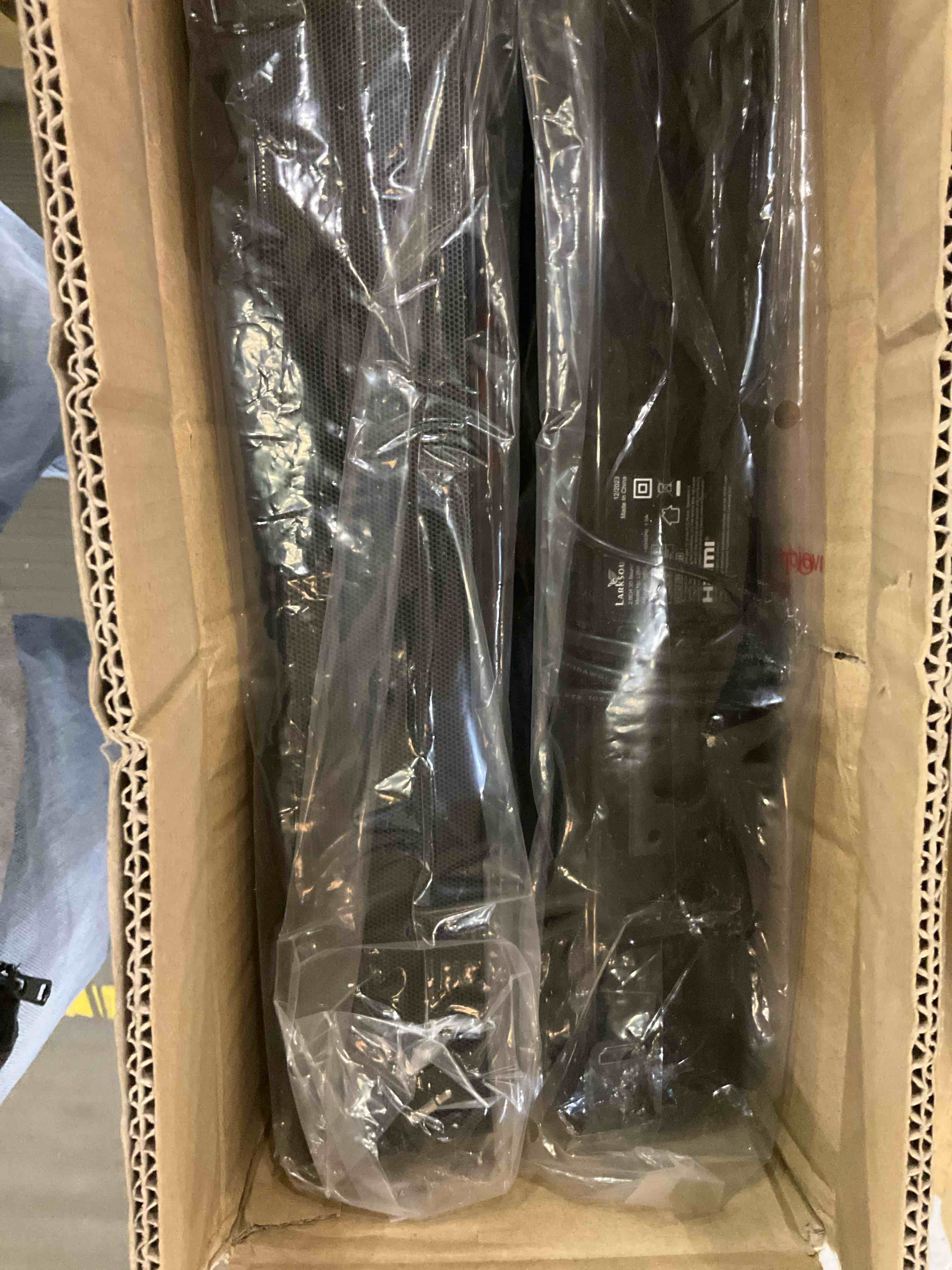 https://s3.amazonaws.com/lotting-images-prod/BargainHunt/EXS01328641_1711632902904.jpeg