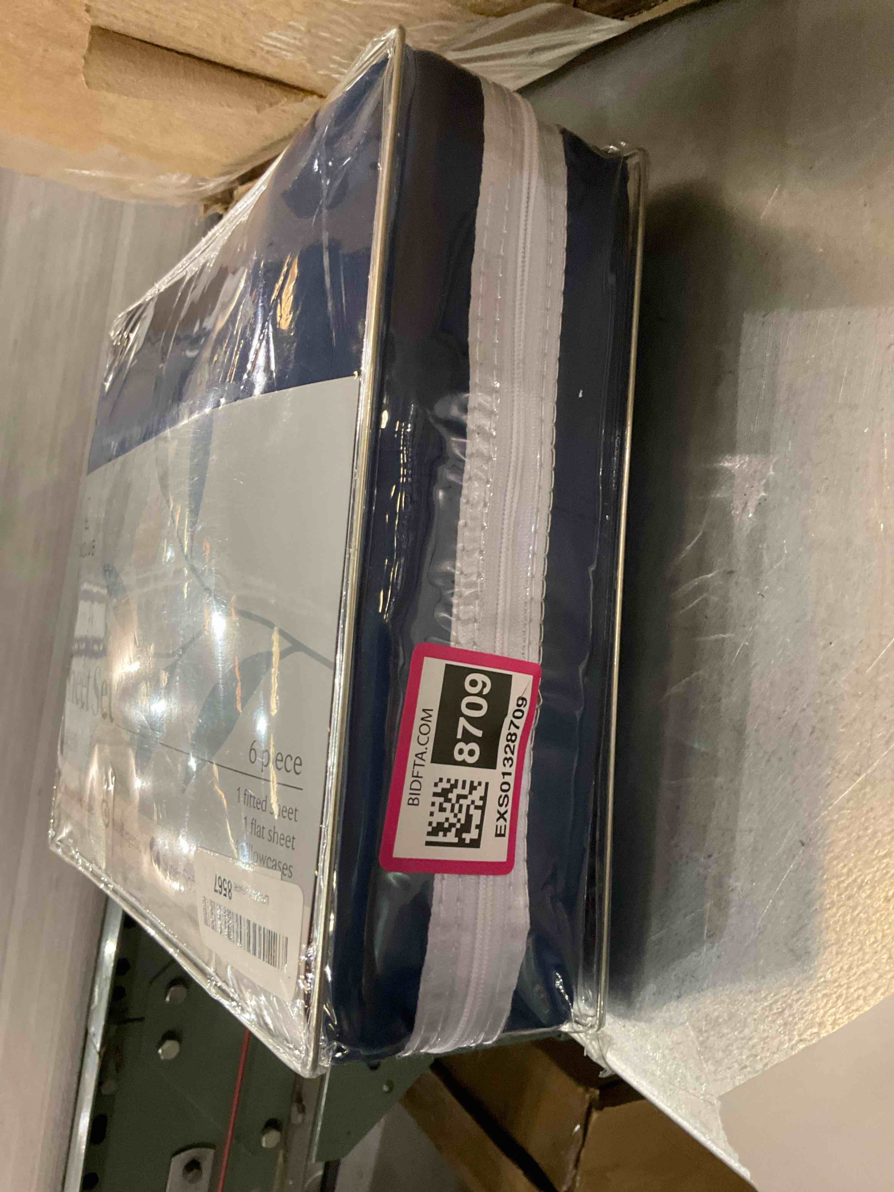 https://s3.amazonaws.com/lotting-images-prod/BargainHunt/EXS01328709_1711638668666.jpeg