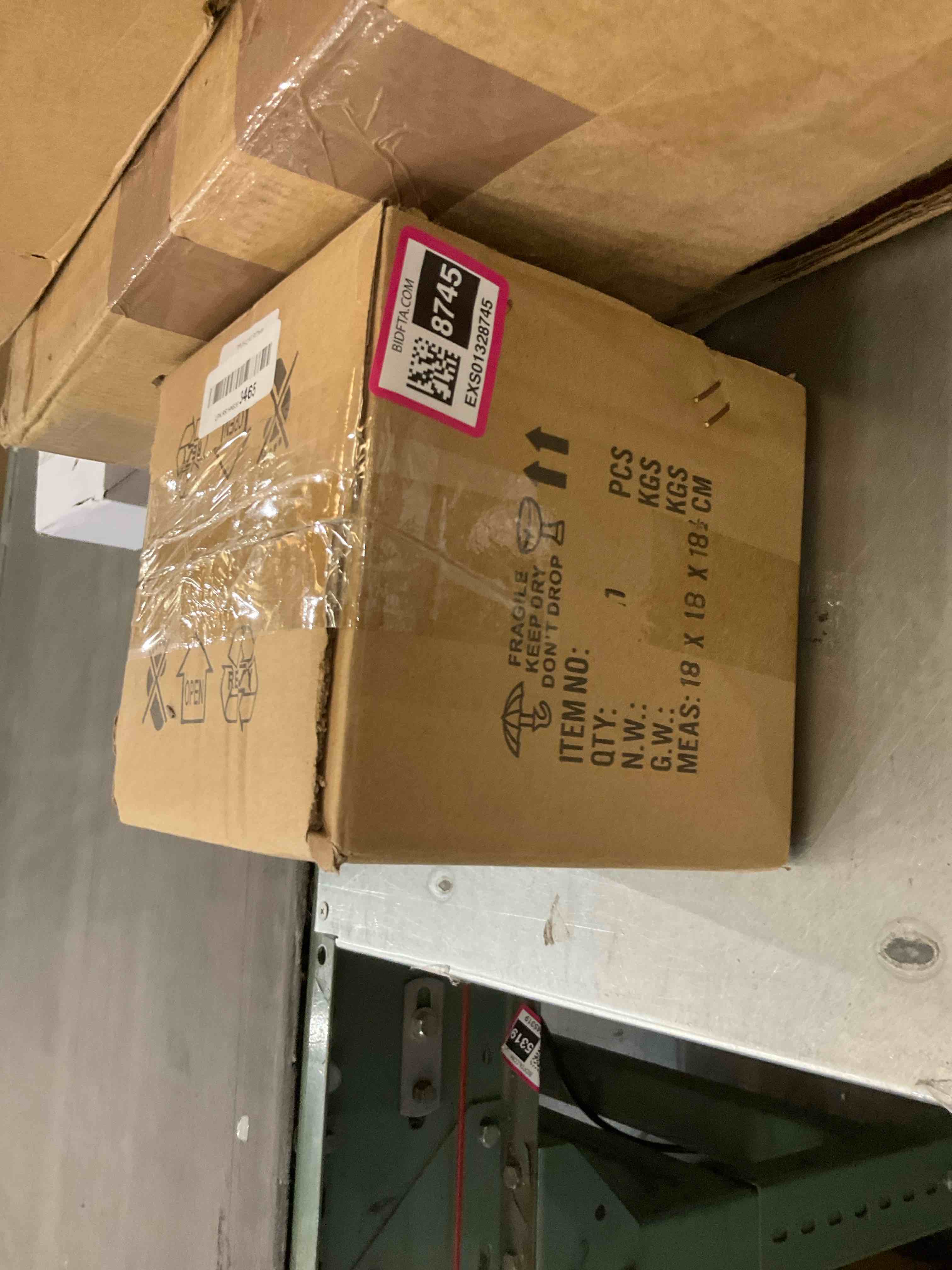 https://s3.amazonaws.com/lotting-images-prod/BargainHunt/EXS01328745_1711641159544.jpeg