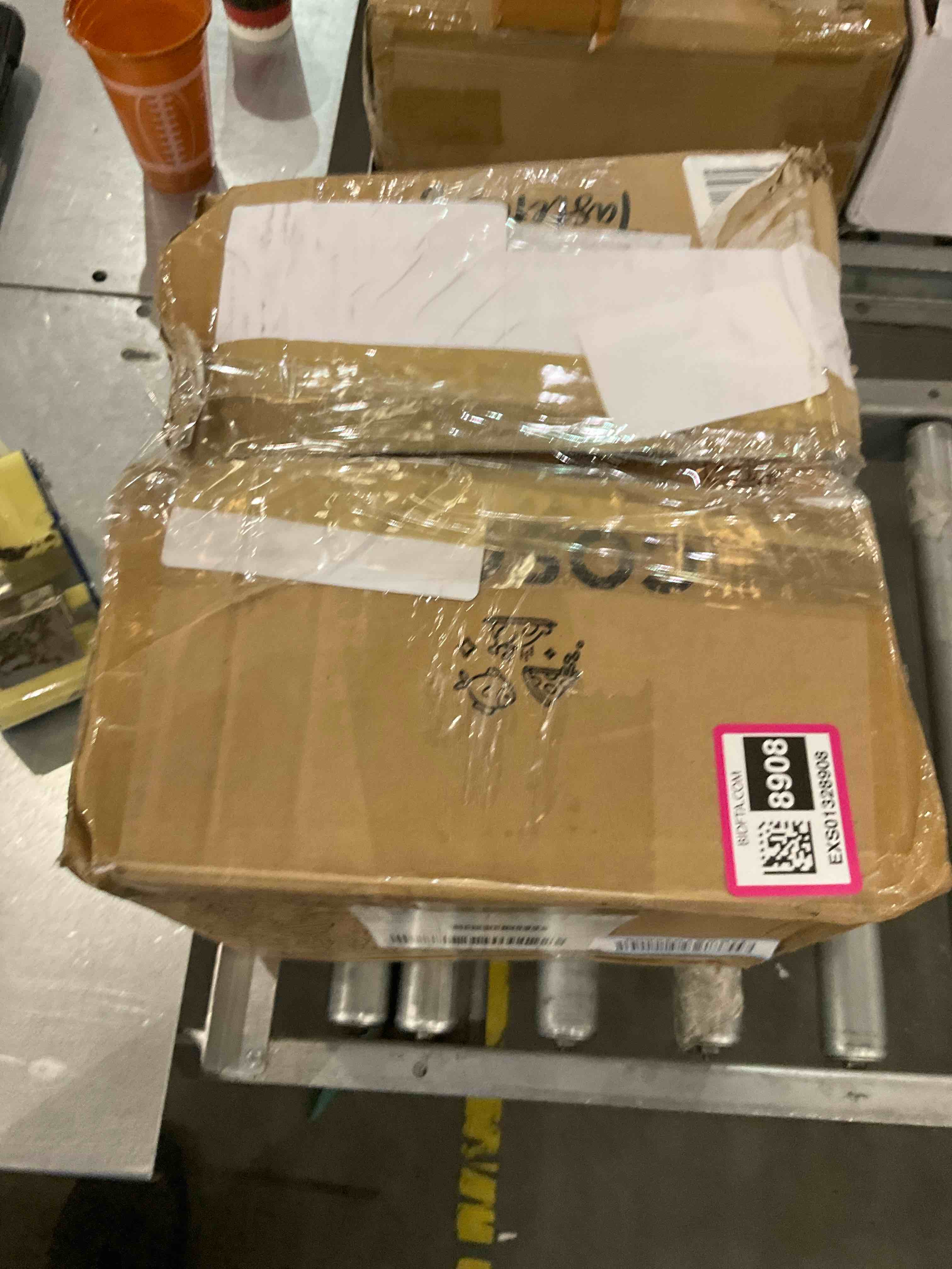https://s3.amazonaws.com/lotting-images-prod/BargainHunt/EXS01328908_1711719665602.jpeg