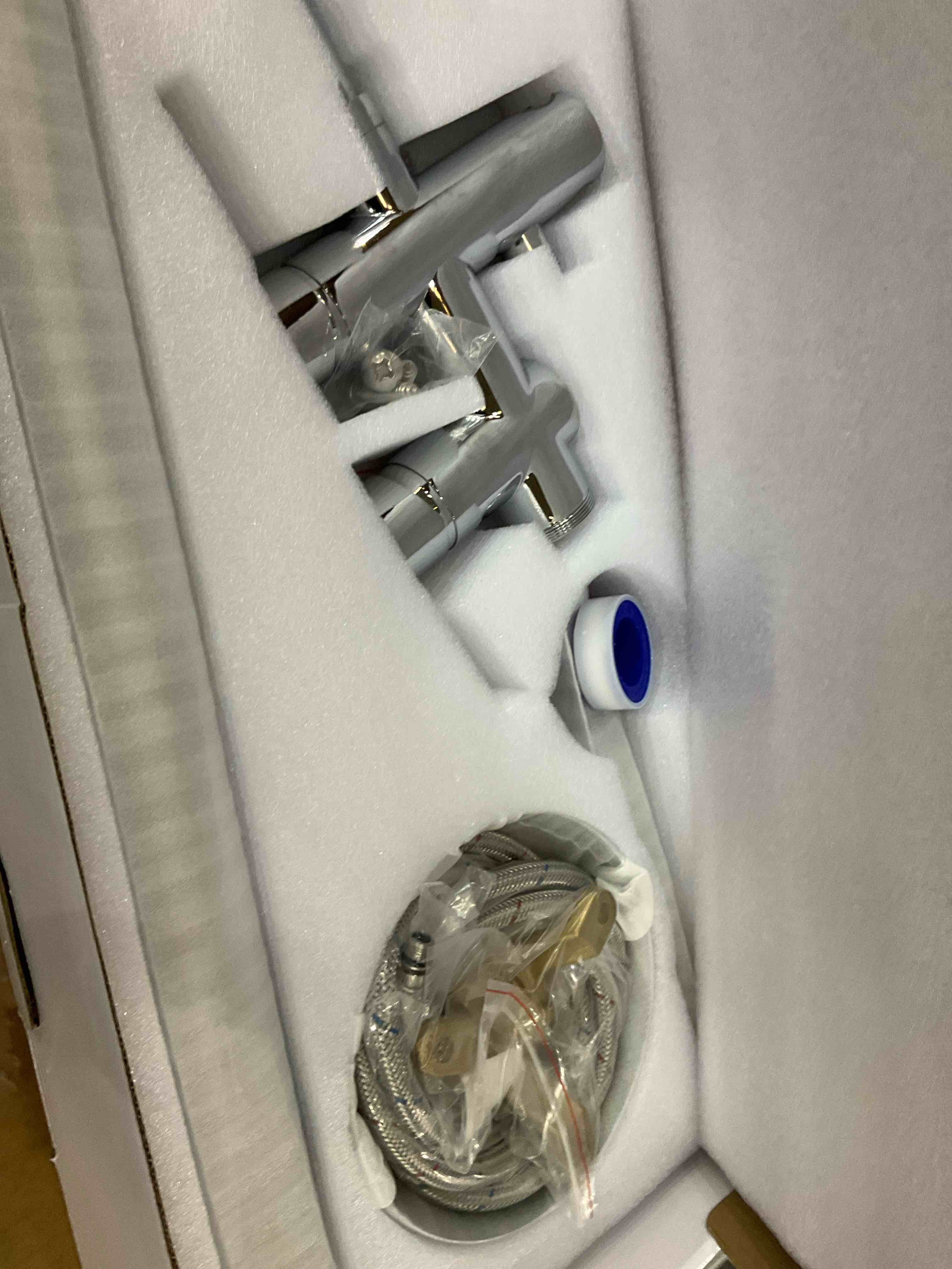 https://s3.amazonaws.com/lotting-images-prod/BargainHunt/EXS01328912_1711720271475.jpeg