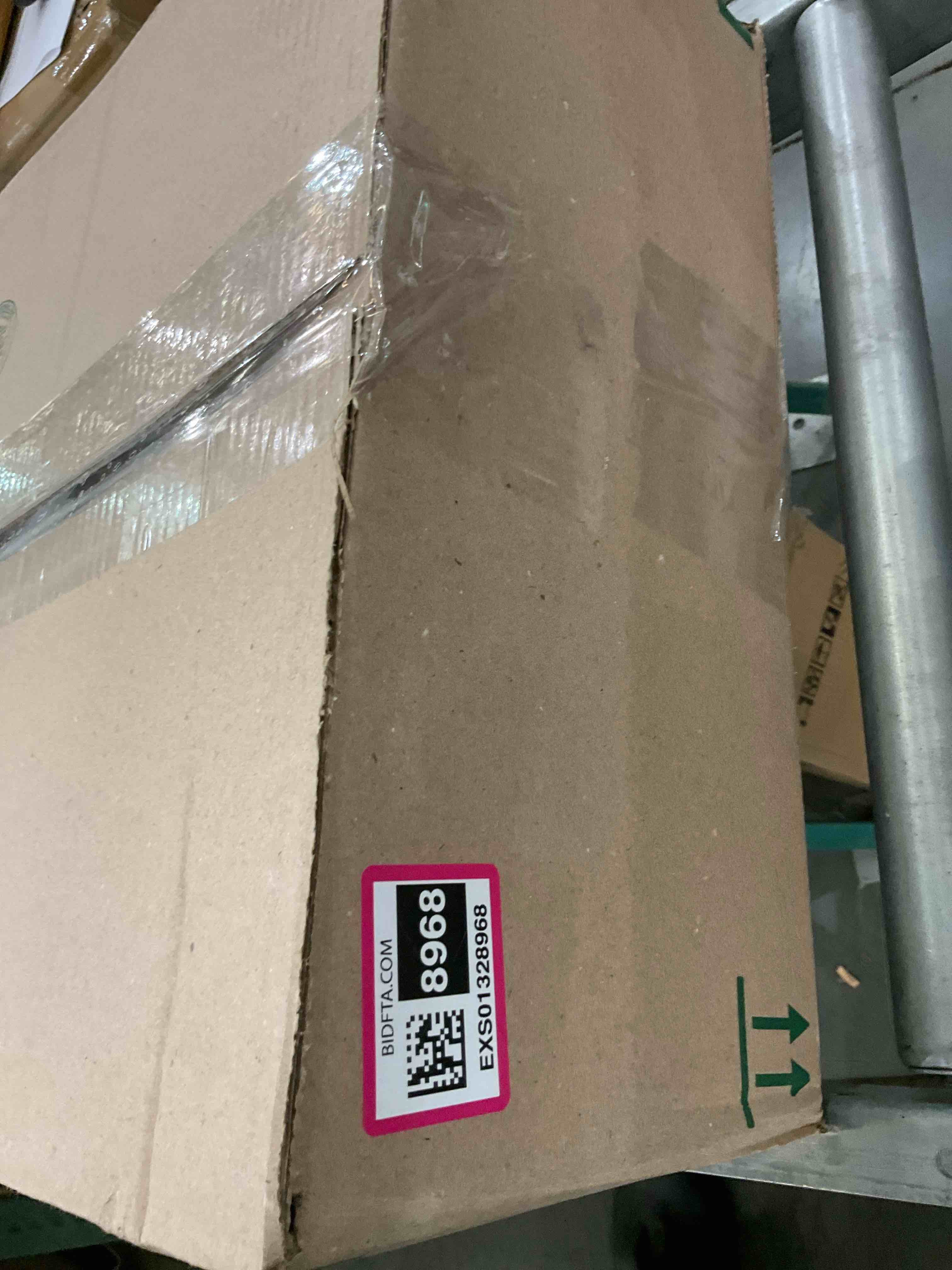 https://s3.amazonaws.com/lotting-images-prod/BargainHunt/EXS01328968_1711730623447.jpeg