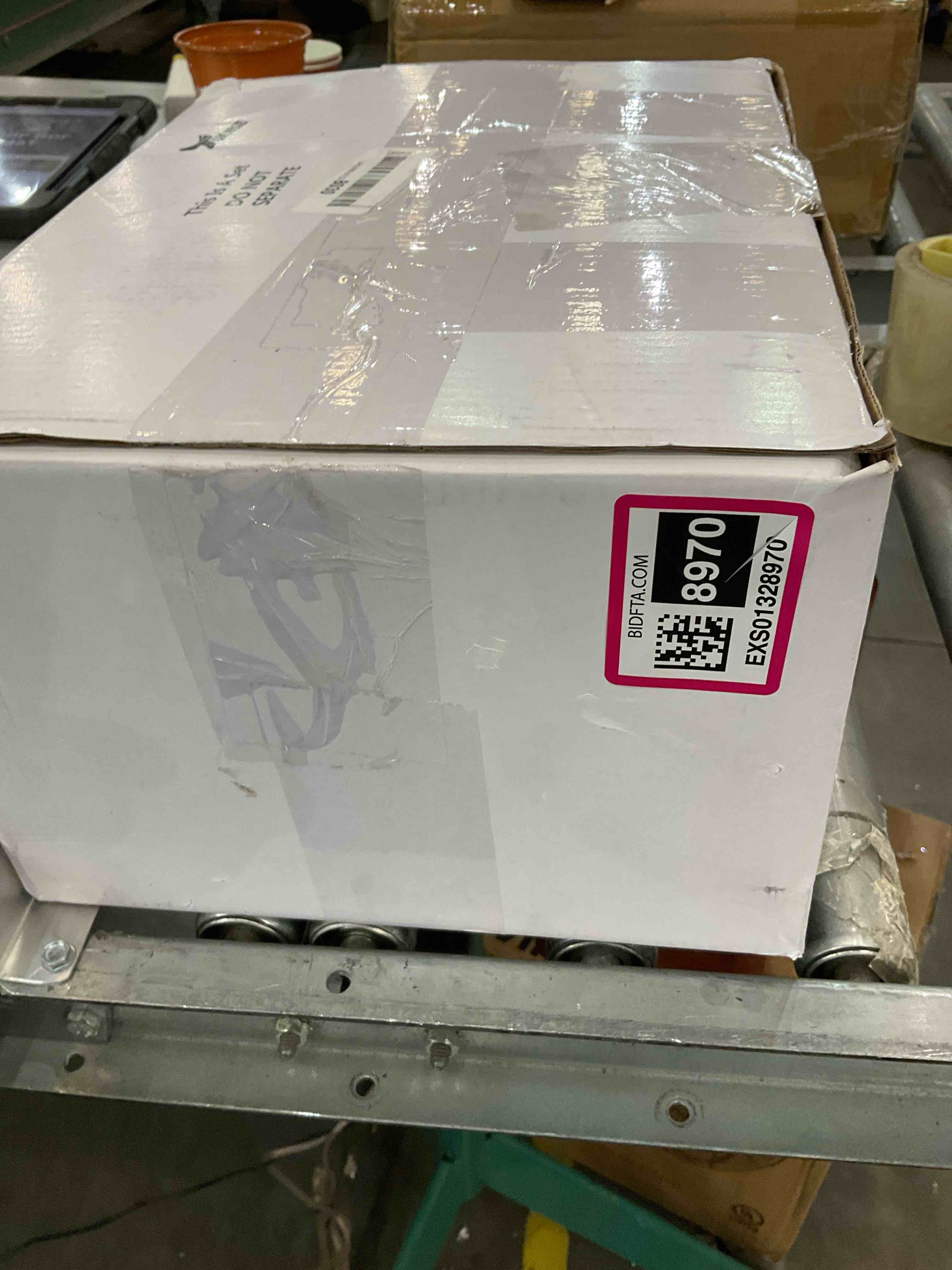https://s3.amazonaws.com/lotting-images-prod/BargainHunt/EXS01328970_1711730857636.jpeg