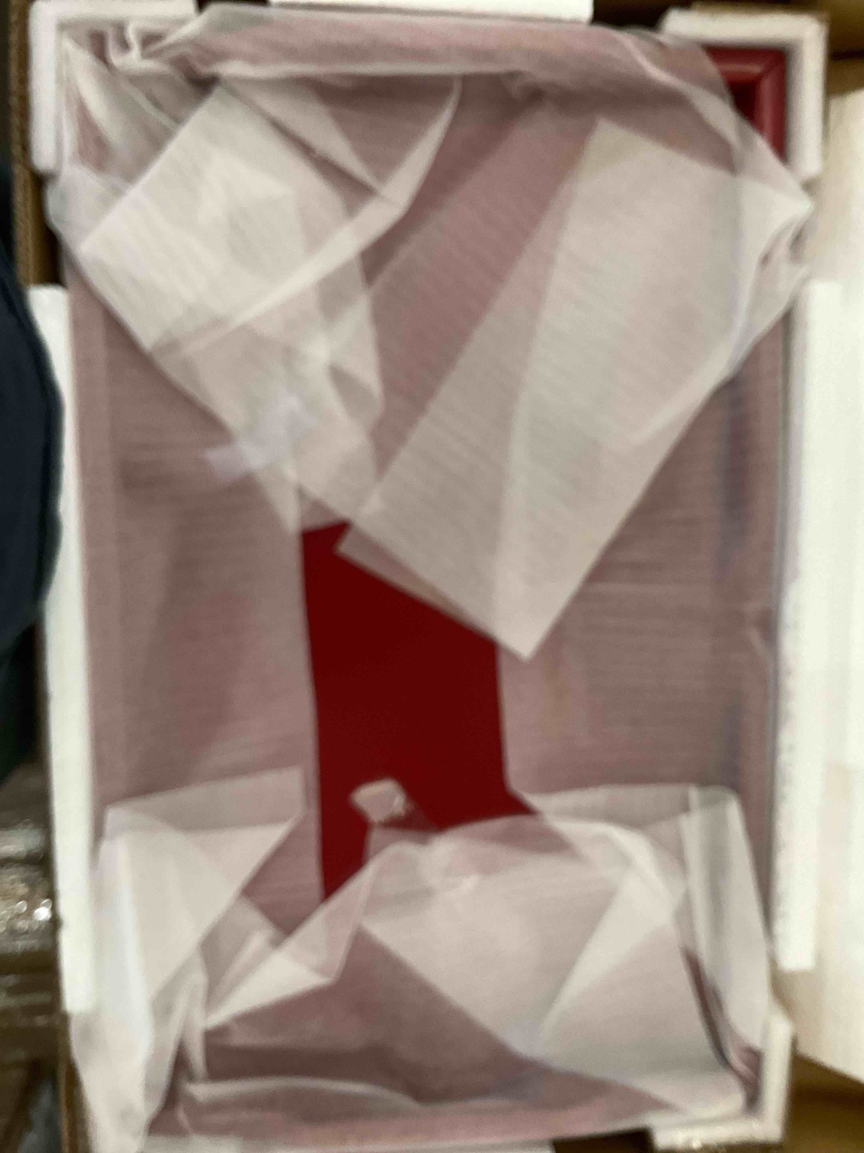 https://s3.amazonaws.com/lotting-images-prod/BargainHunt/EXS01328977_1711731673339.jpeg