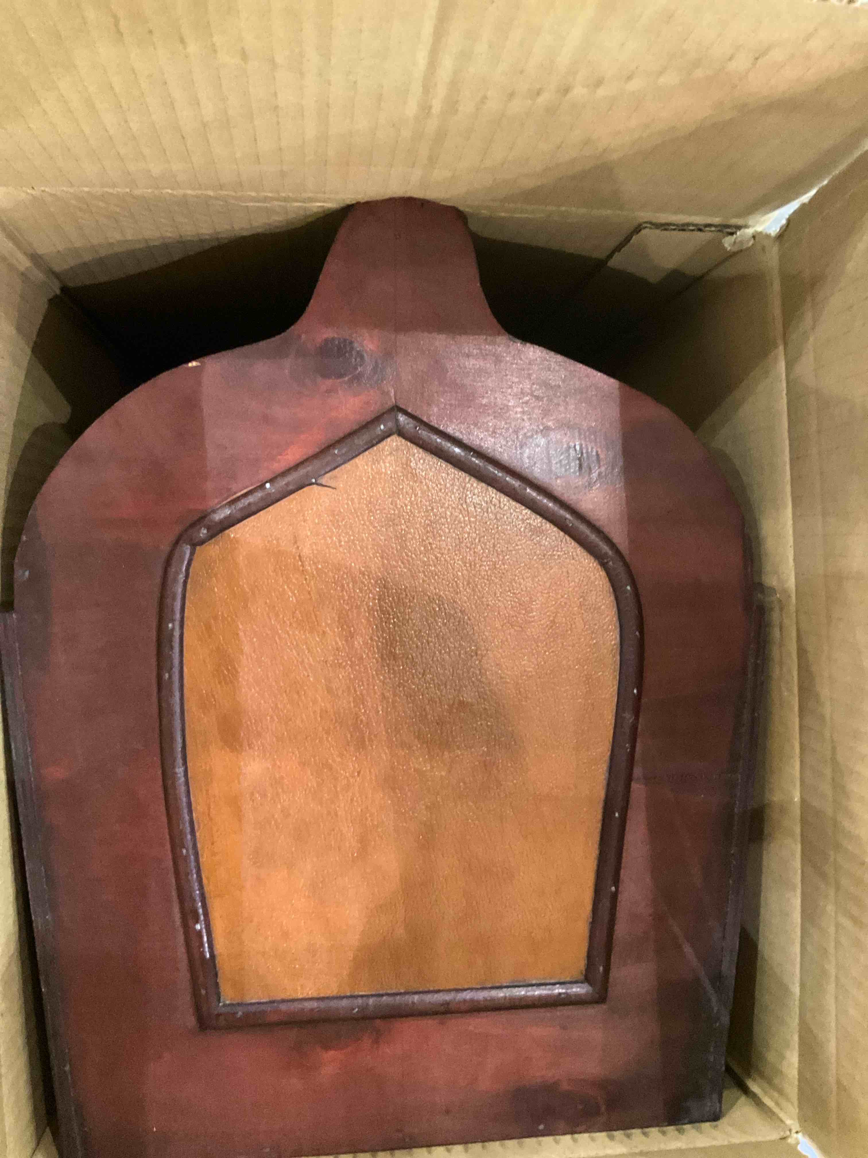 https://s3.amazonaws.com/lotting-images-prod/BargainHunt/EXS01329300_1712148282805.jpeg