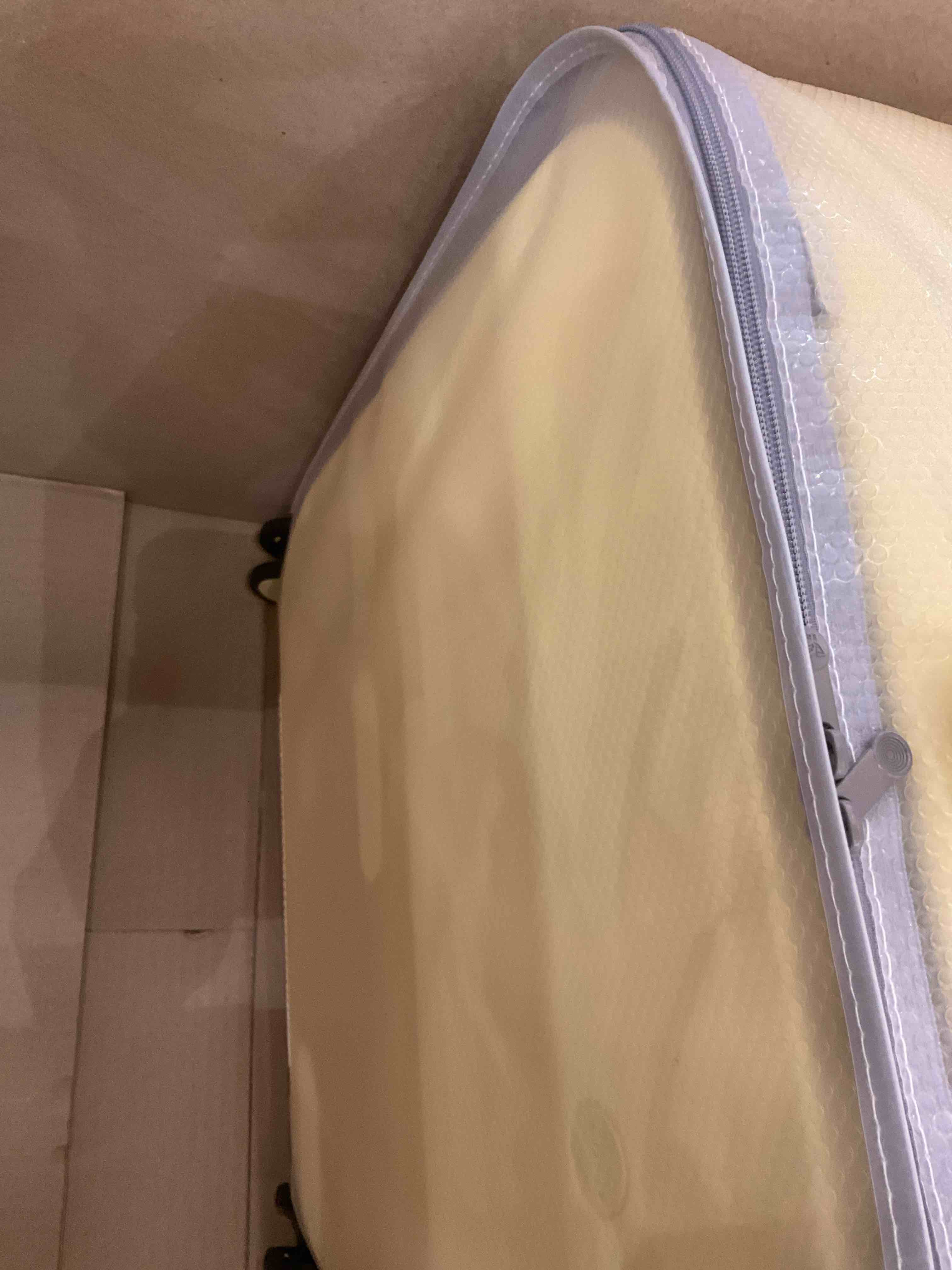 https://s3.amazonaws.com/lotting-images-prod/BargainHunt/EXS01329426_1712169128490.jpeg