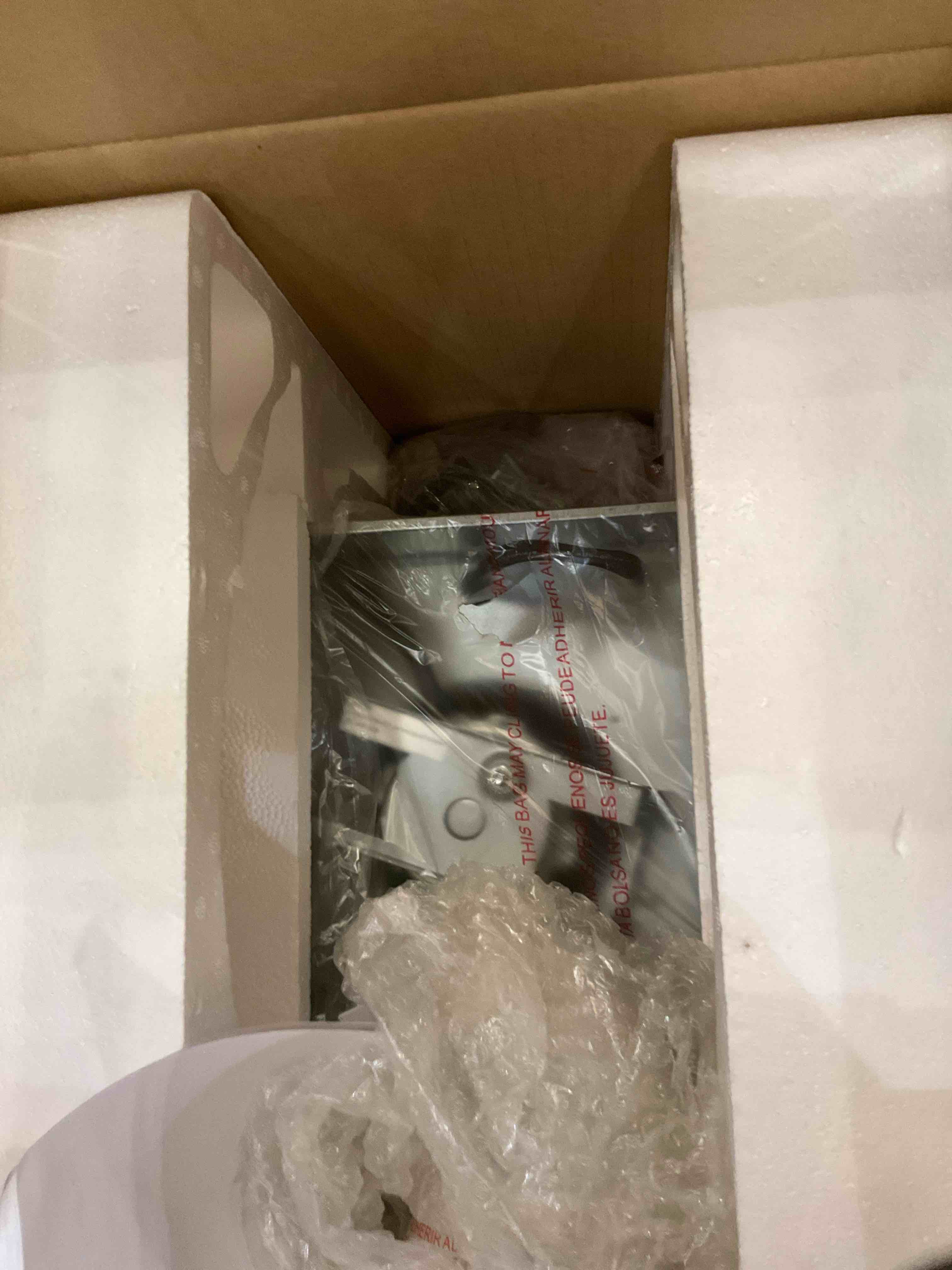 https://s3.amazonaws.com/lotting-images-prod/BargainHunt/EXS01329428_1712169285494.jpeg