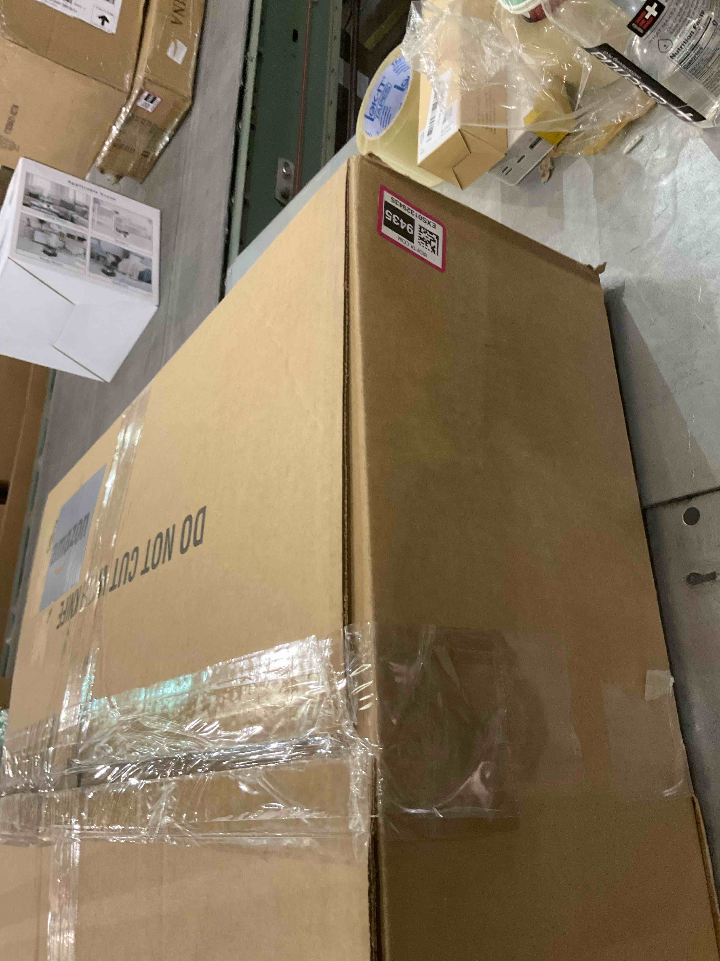https://s3.amazonaws.com/lotting-images-prod/BargainHunt/EXS01329435_1712170261985.jpeg