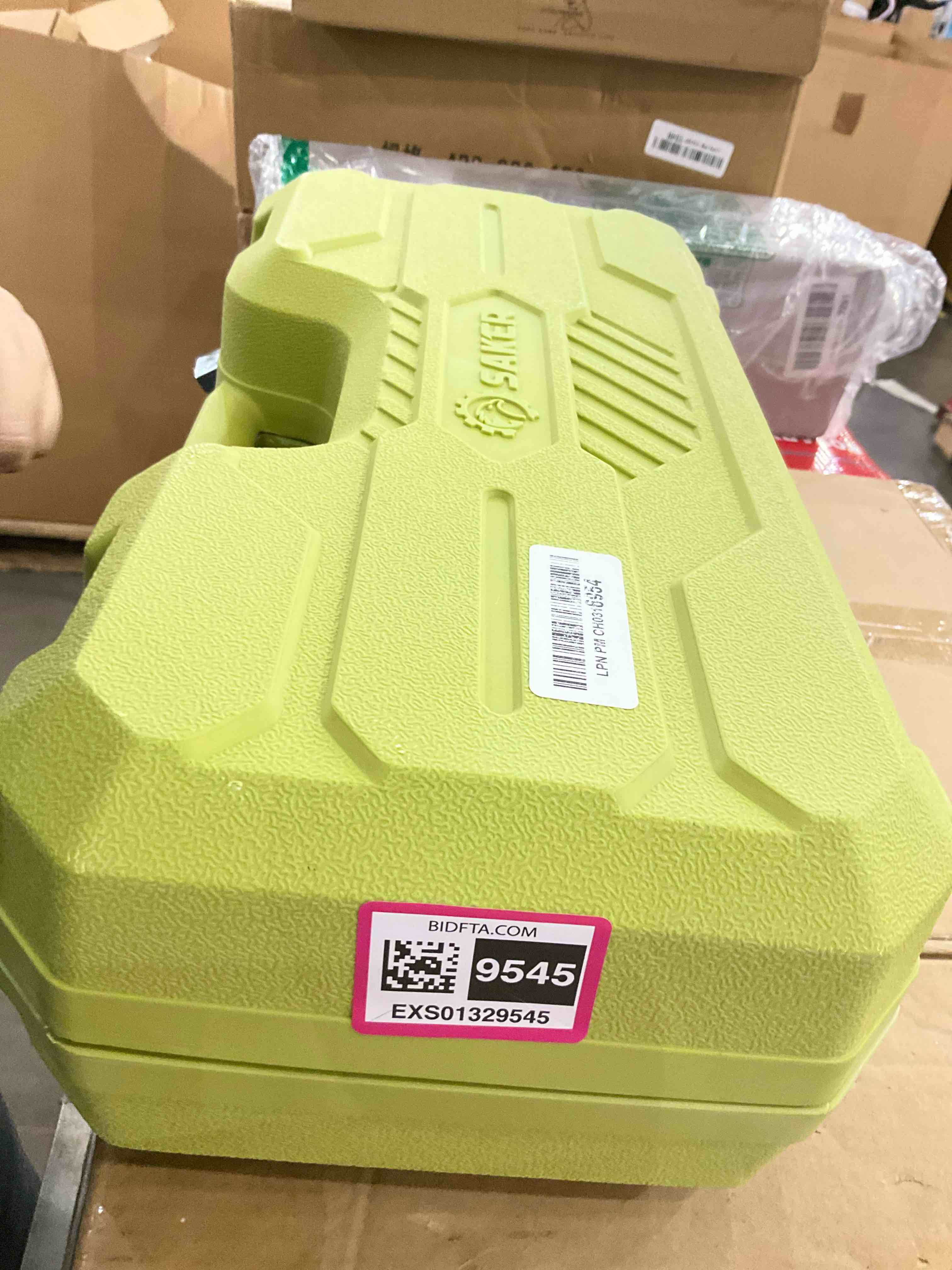 https://s3.amazonaws.com/lotting-images-prod/BargainHunt/EXS01329545_1712759050646.jpeg
