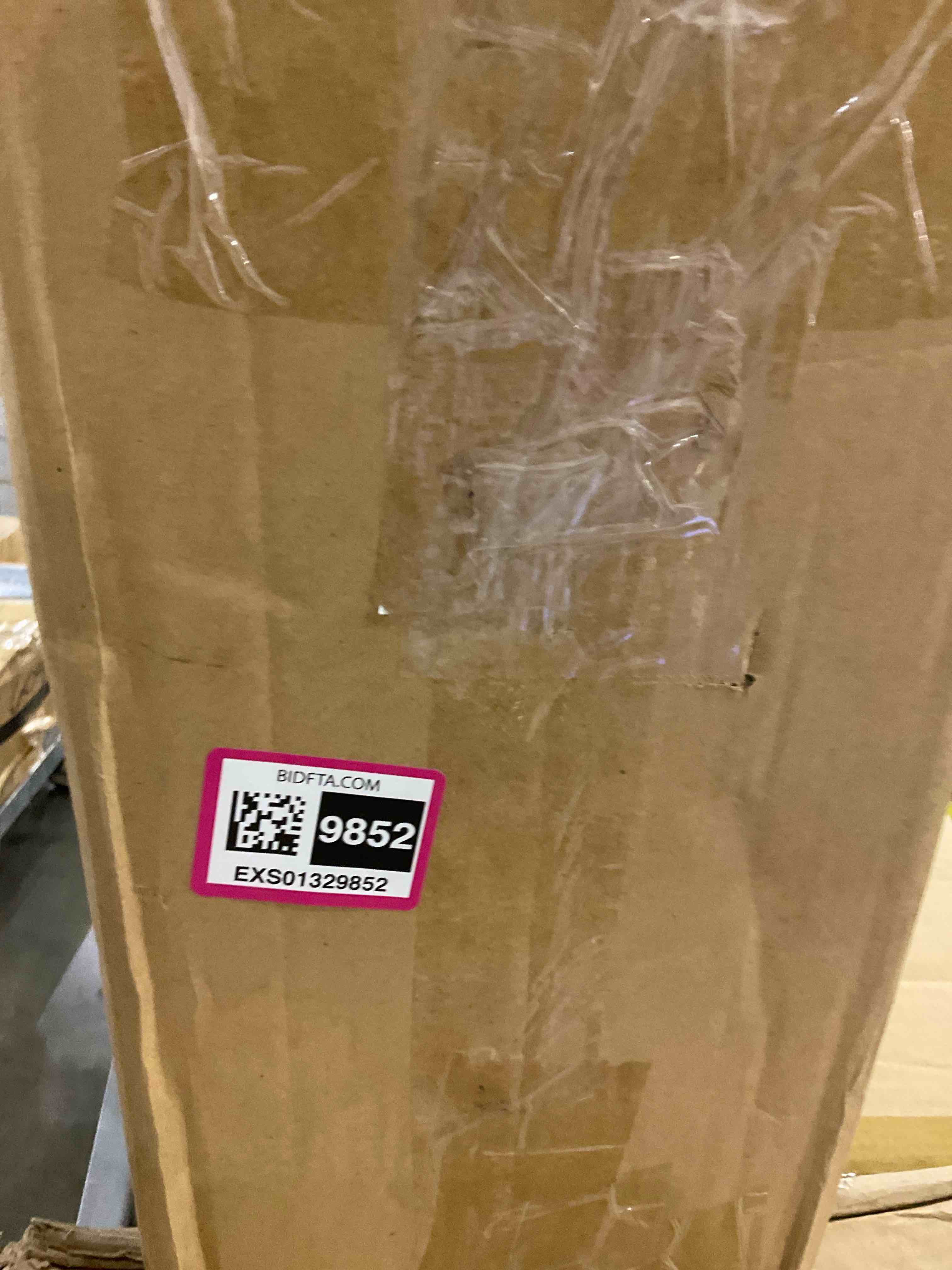 https://s3.amazonaws.com/lotting-images-prod/BargainHunt/EXS01329852_1713181669437.jpeg