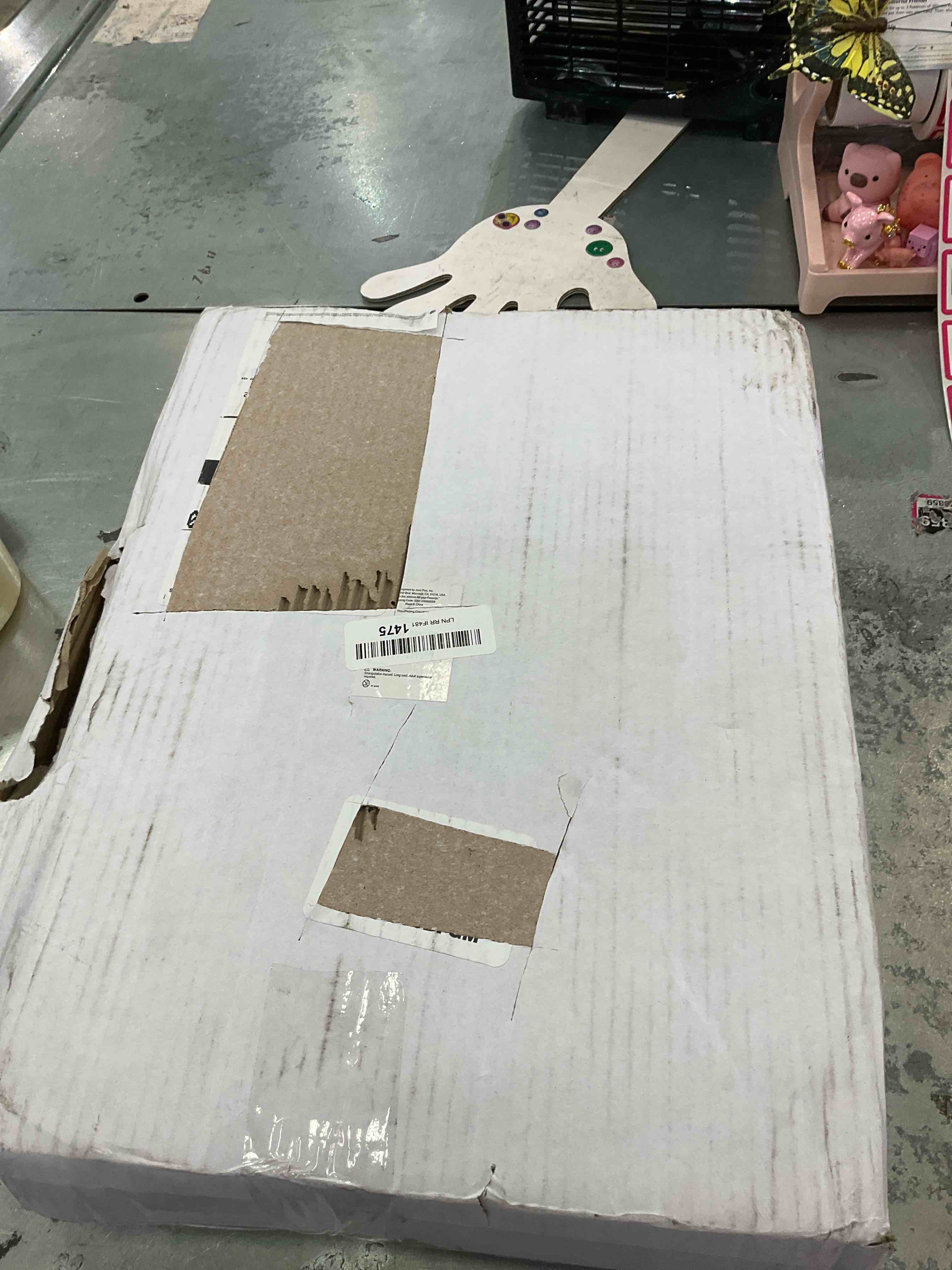 https://s3.amazonaws.com/lotting-images-prod/BargainHunt/EXS01330046_1713206613363.jpeg