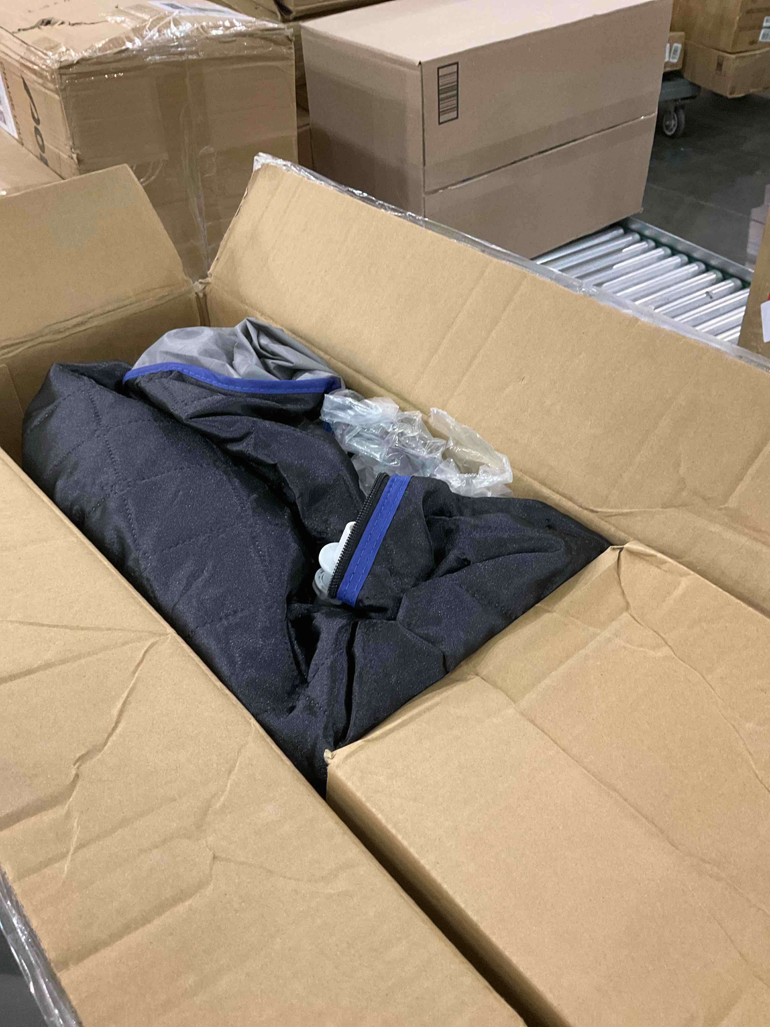 https://s3.amazonaws.com/lotting-images-prod/BargainHunt/EXS01330117_1713274816171.jpeg