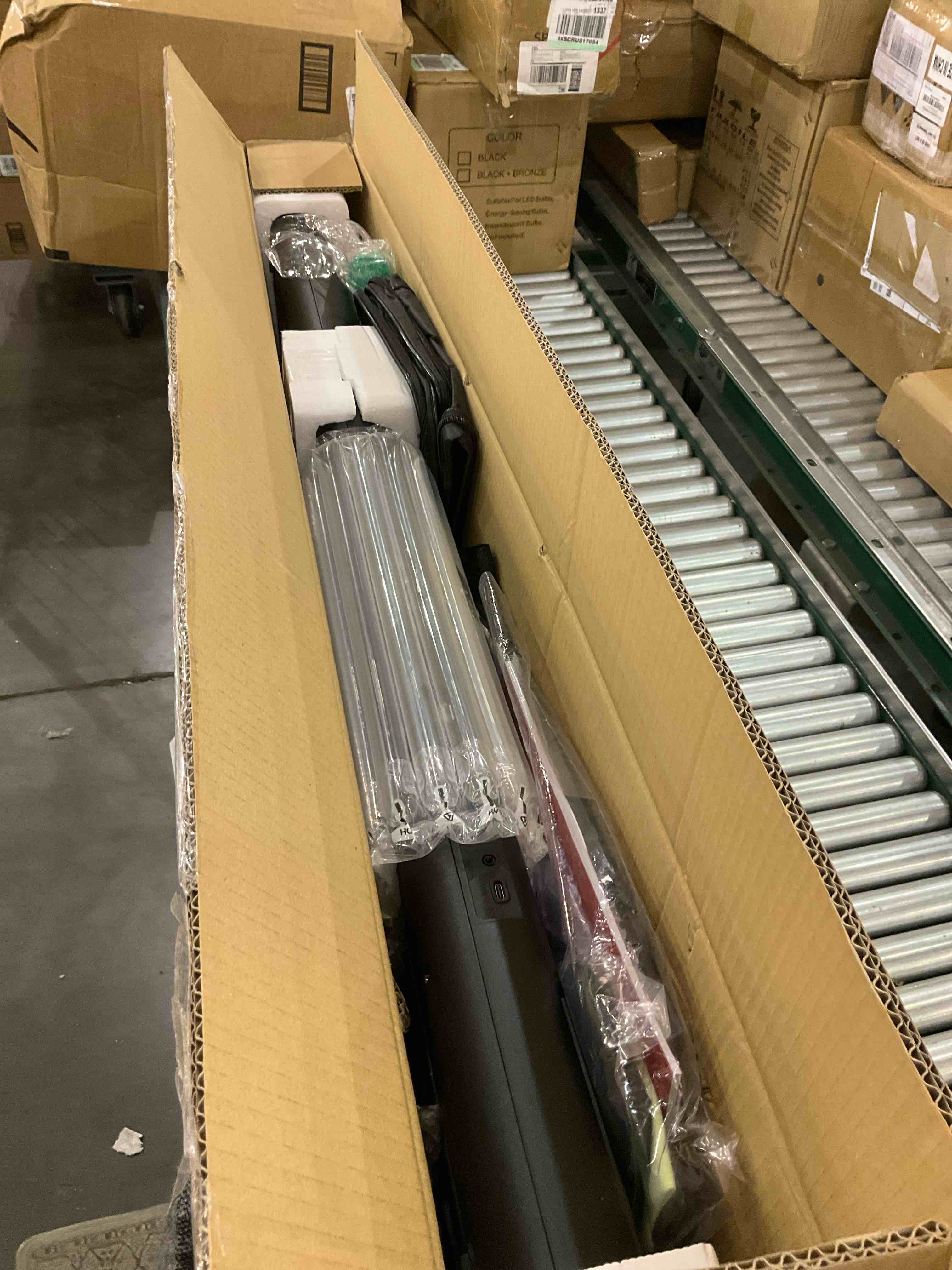 https://s3.amazonaws.com/lotting-images-prod/BargainHunt/EXS01330126_1713276253536.jpeg