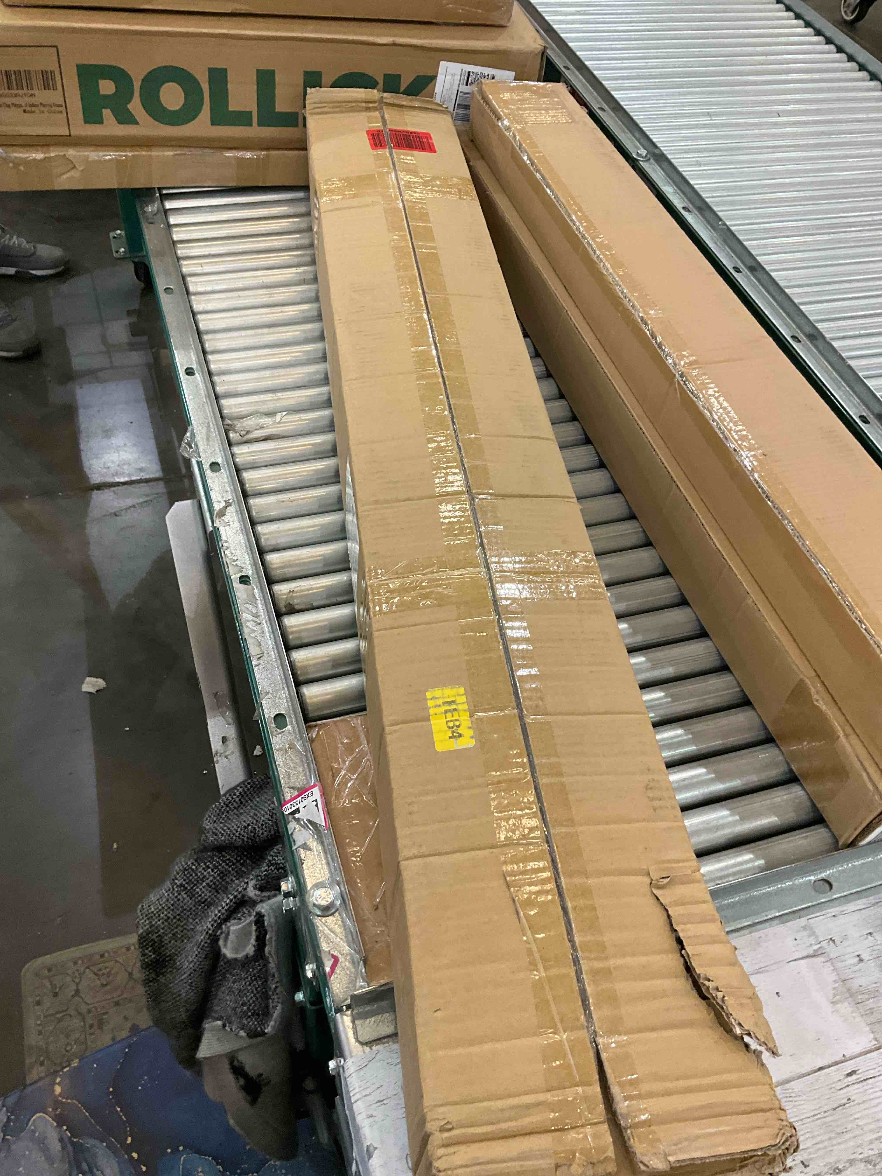 https://s3.amazonaws.com/lotting-images-prod/BargainHunt/EXS01330159_1713280264166.jpeg