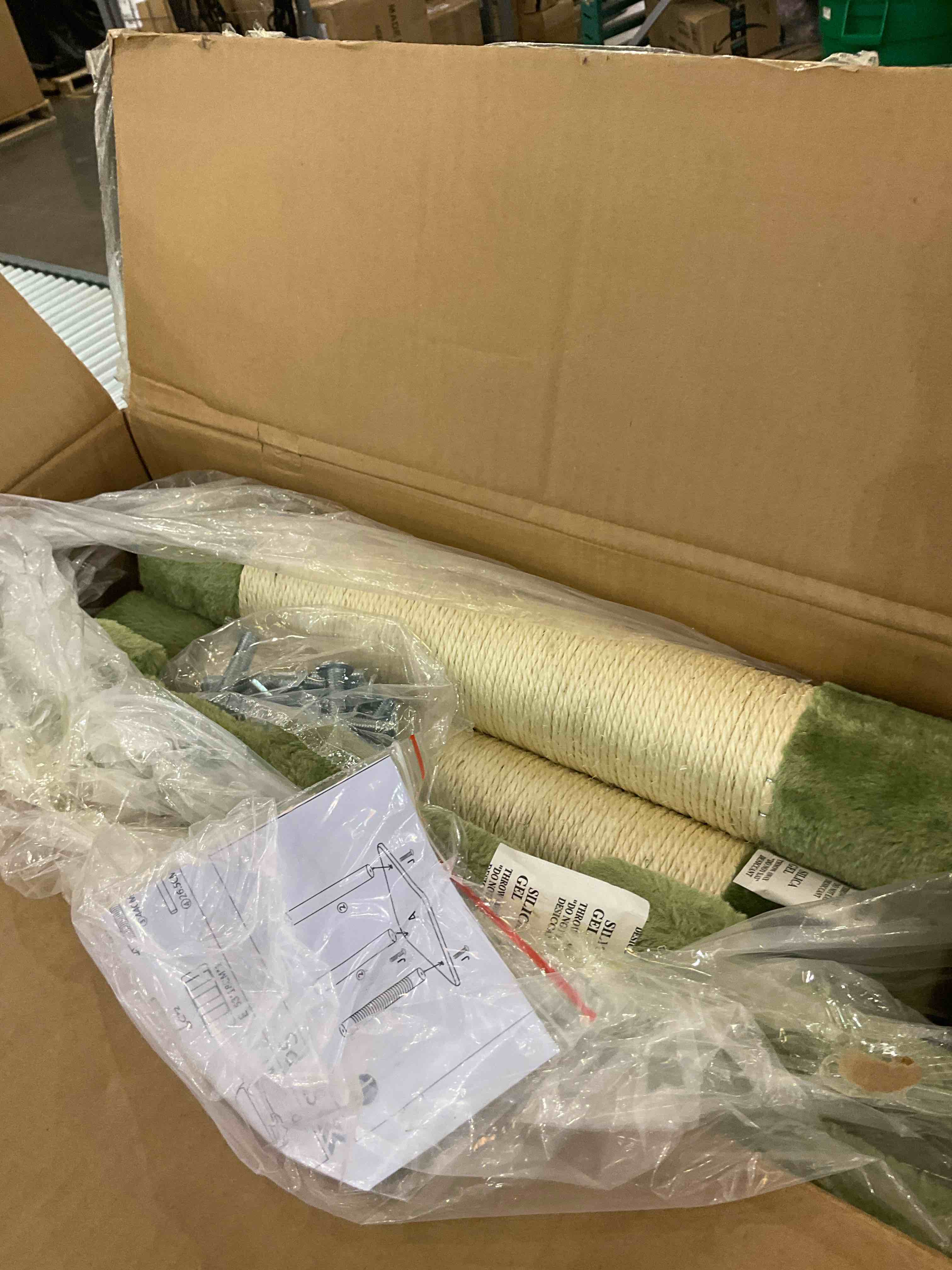 https://s3.amazonaws.com/lotting-images-prod/BargainHunt/EXS01330168_1713281910648.jpeg
