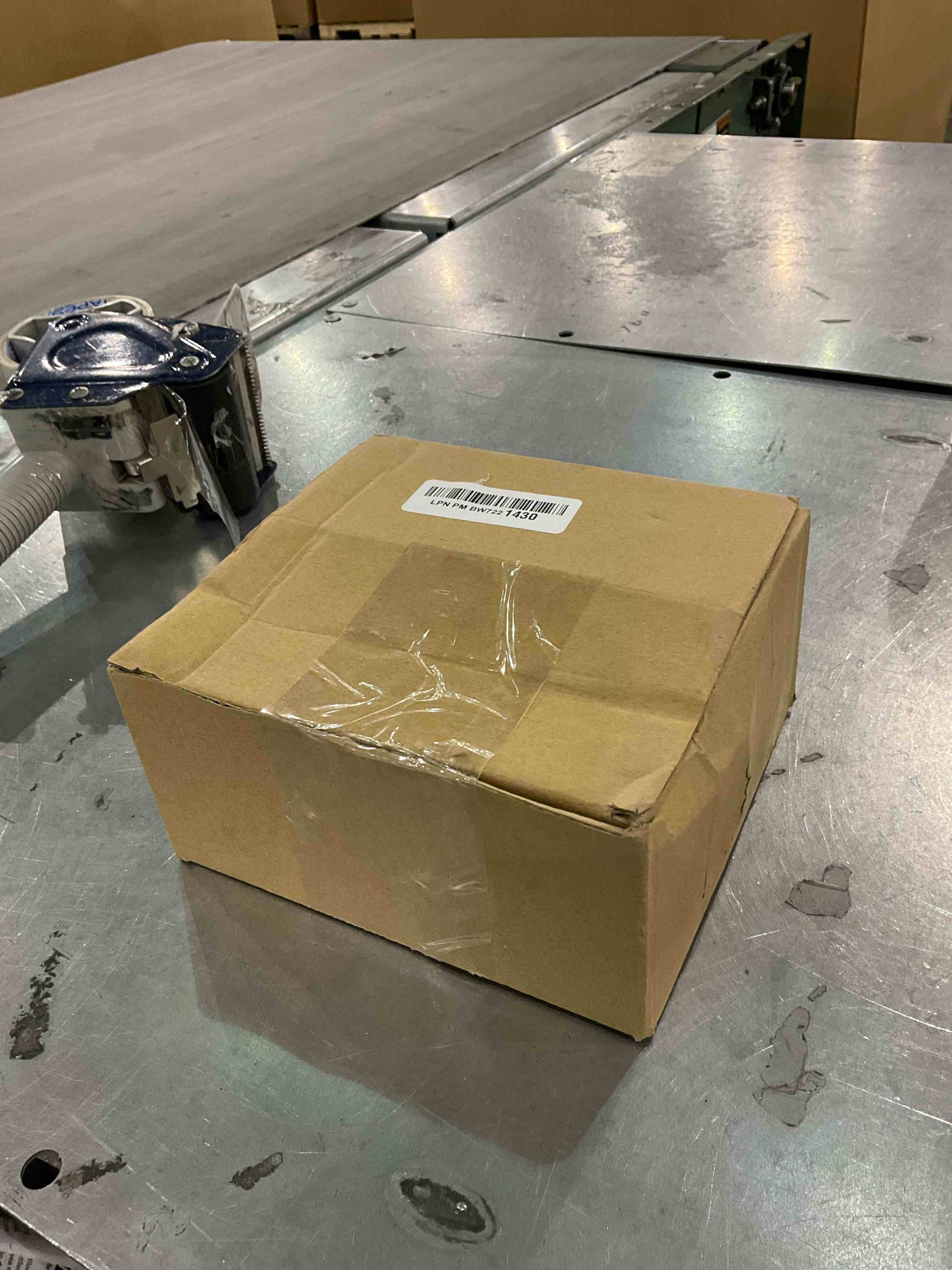 https://s3.amazonaws.com/lotting-images-prod/BargainHunt/EXS01330303_1713356998232.jpeg